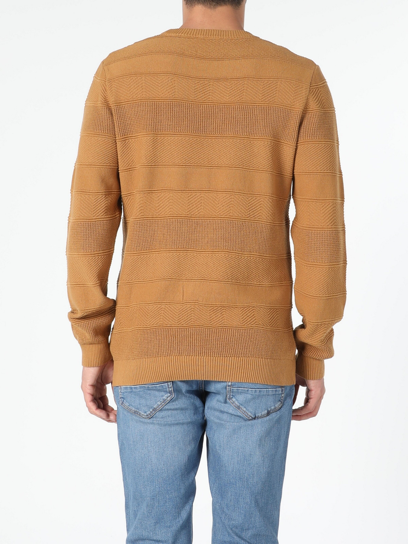 Свитры и кардиганы Colin’s модель CL1055241YLS Свитры и кардиганы Colin’s модель CL1055241YLS Фото