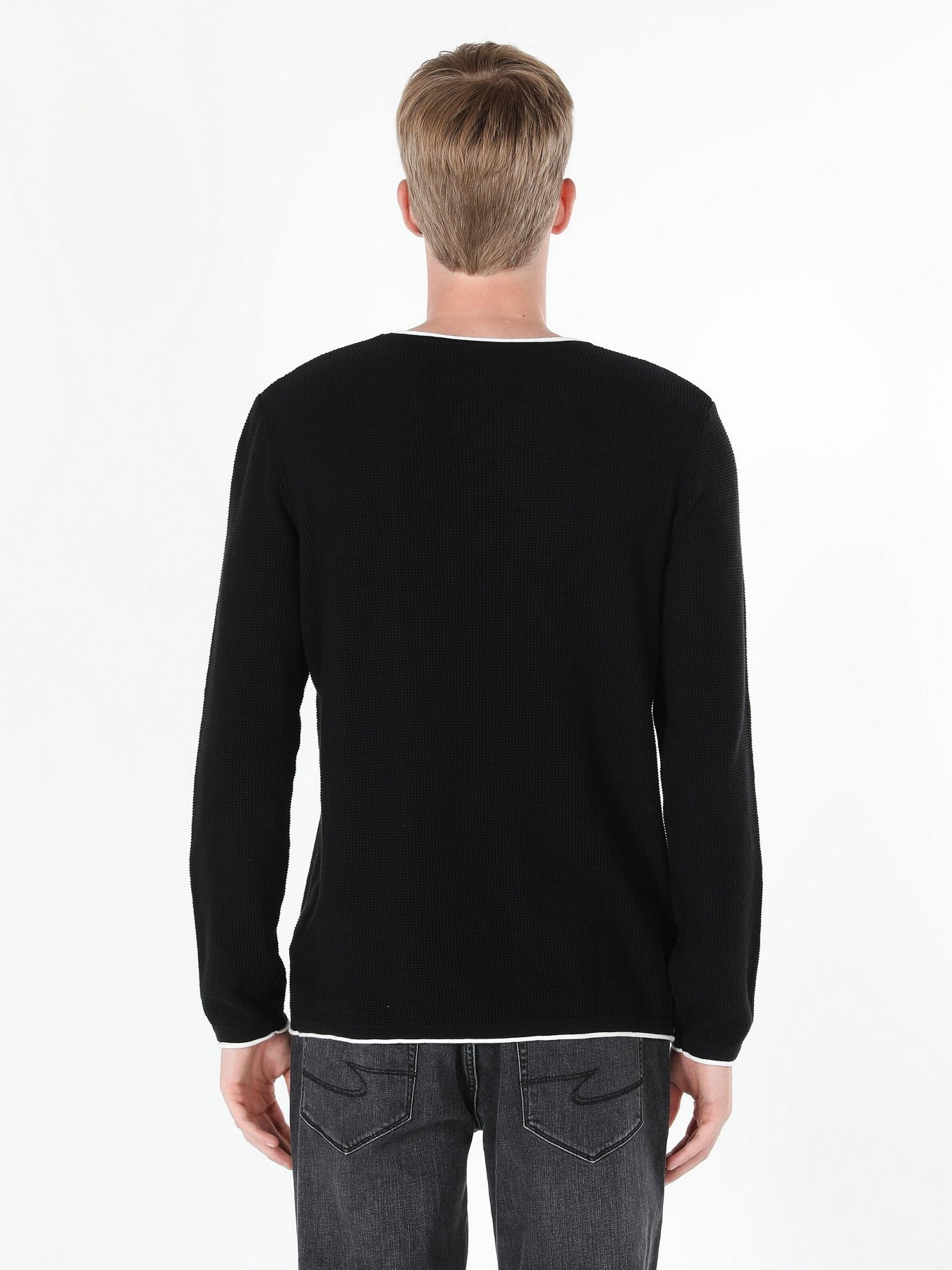 Свитры и кардиганы Colin’s модель CL1056038BLK Свитры и кардиганы Colin’s модель CL1056038BLK Фото