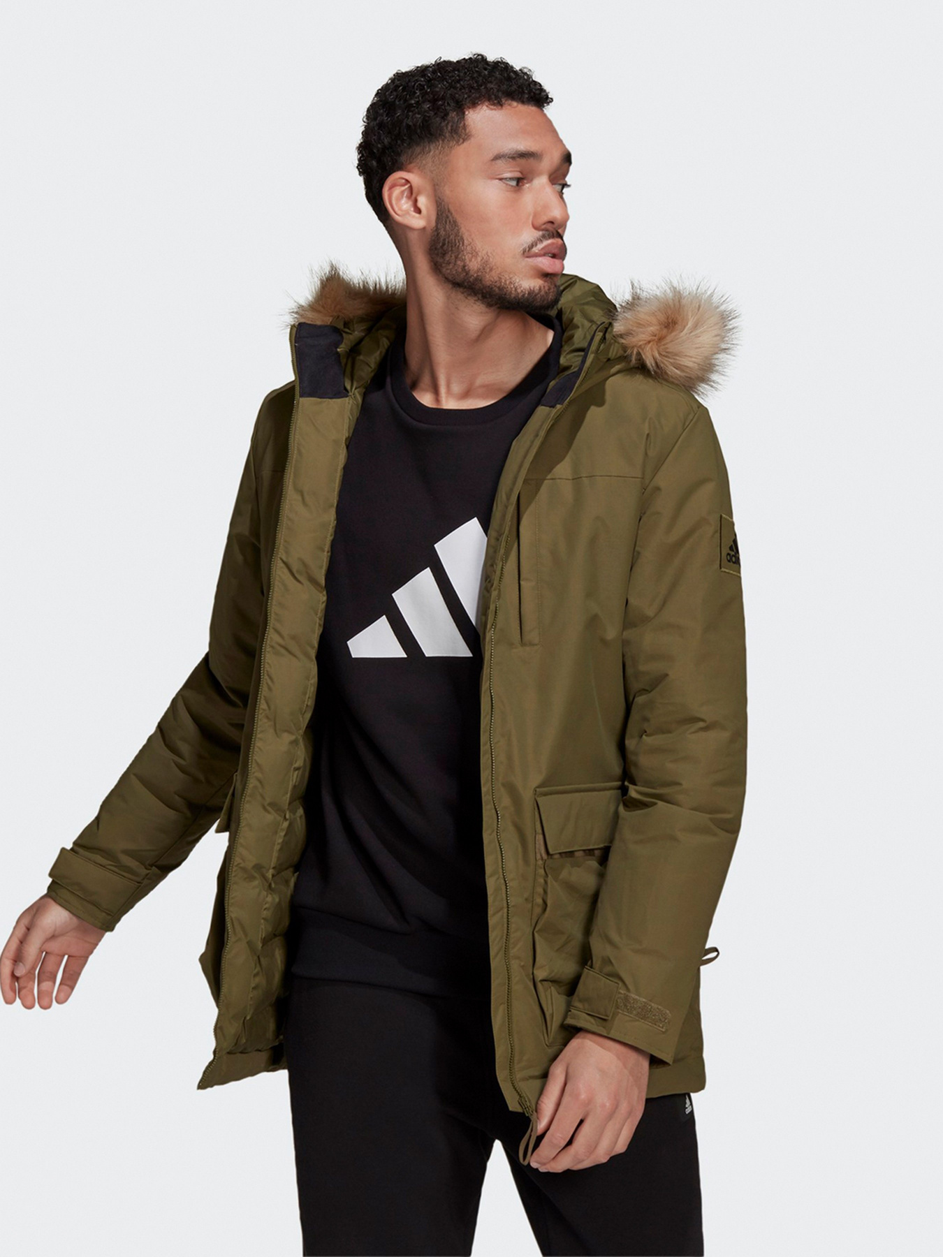 Куртки та дублянки Adidas UTILITAS Performance модель GT1700 Куртки та дублянки Adidas UTILITAS Performance модель GT1700 Фото