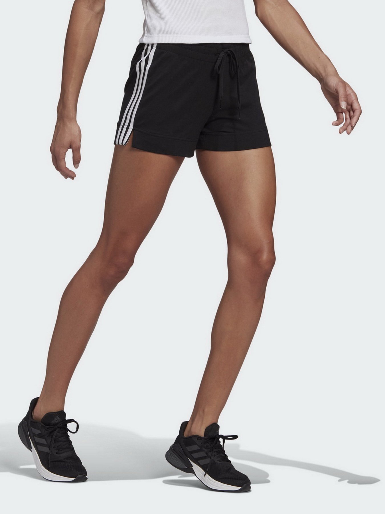 Шорти Adidas ESSENTIALS 3-STRIPES модель GM5523 Шорти Adidas ESSENTIALS 3-STRIPES модель GM5523 Фото