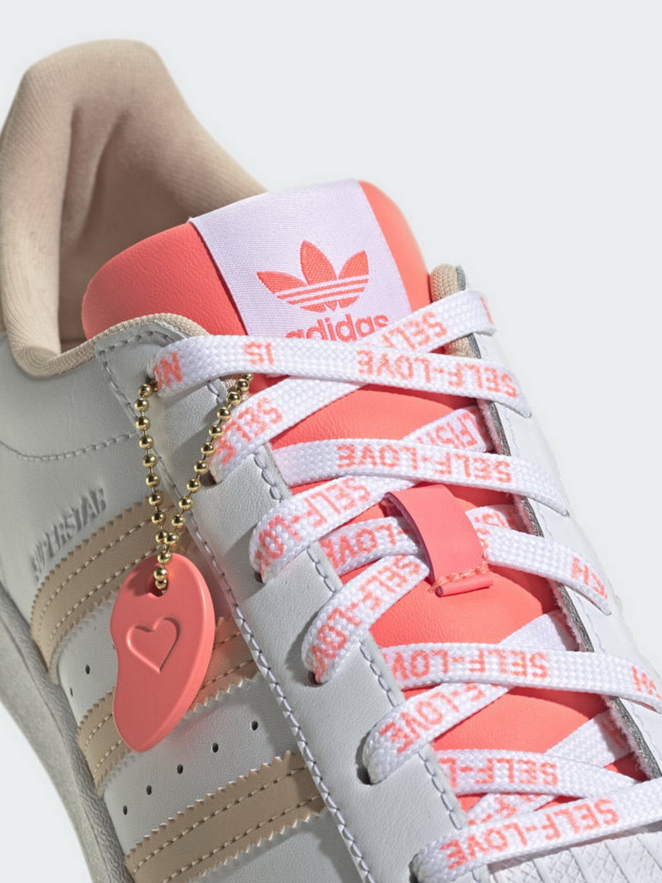 Кеди Adidas Superstar Originals модель GW0570 Кеди Adidas Superstar Originals модель GW0570 Фото