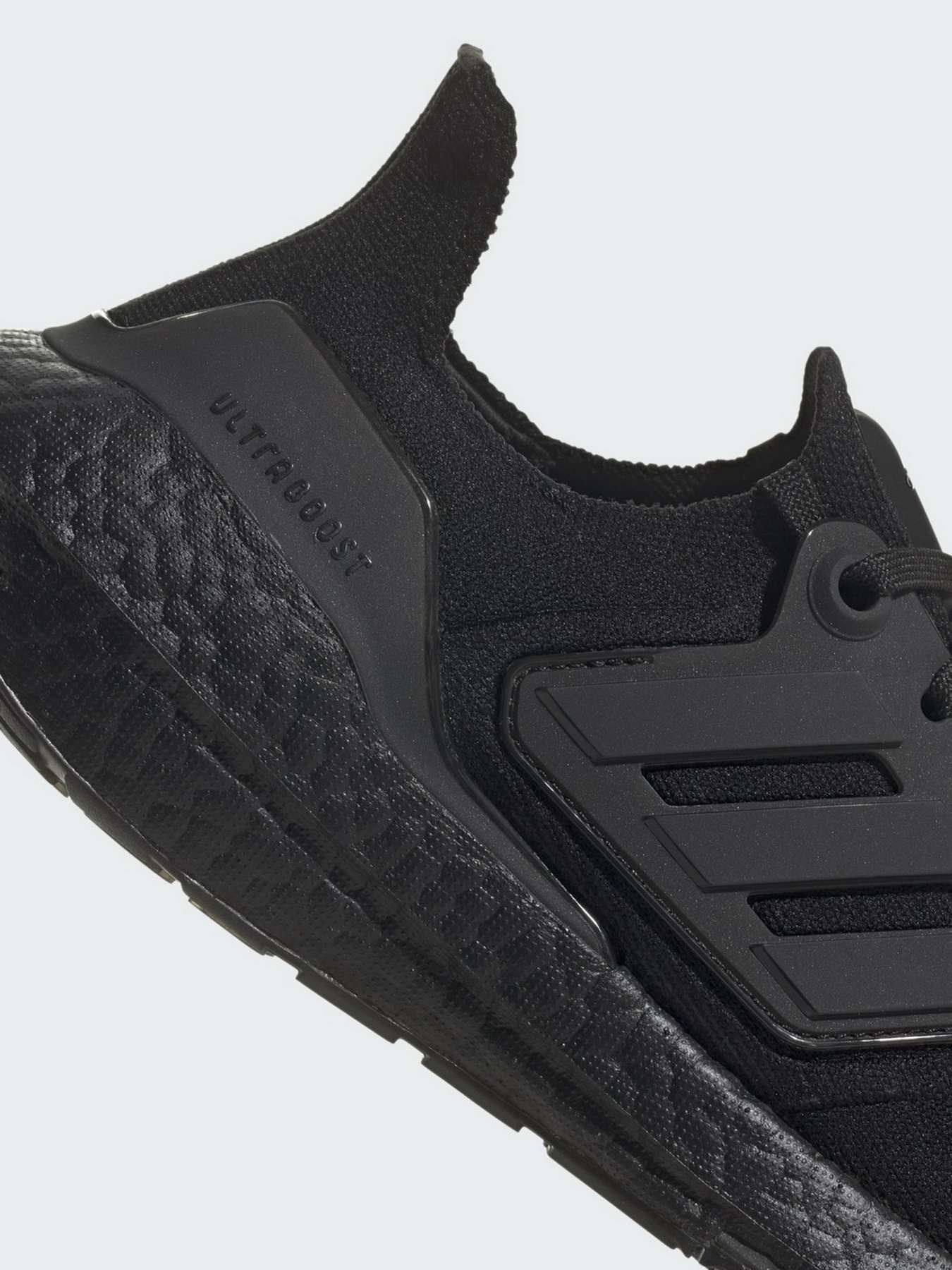 Кросівки Adidas Ultraboost 22 модель GX5587 Фото