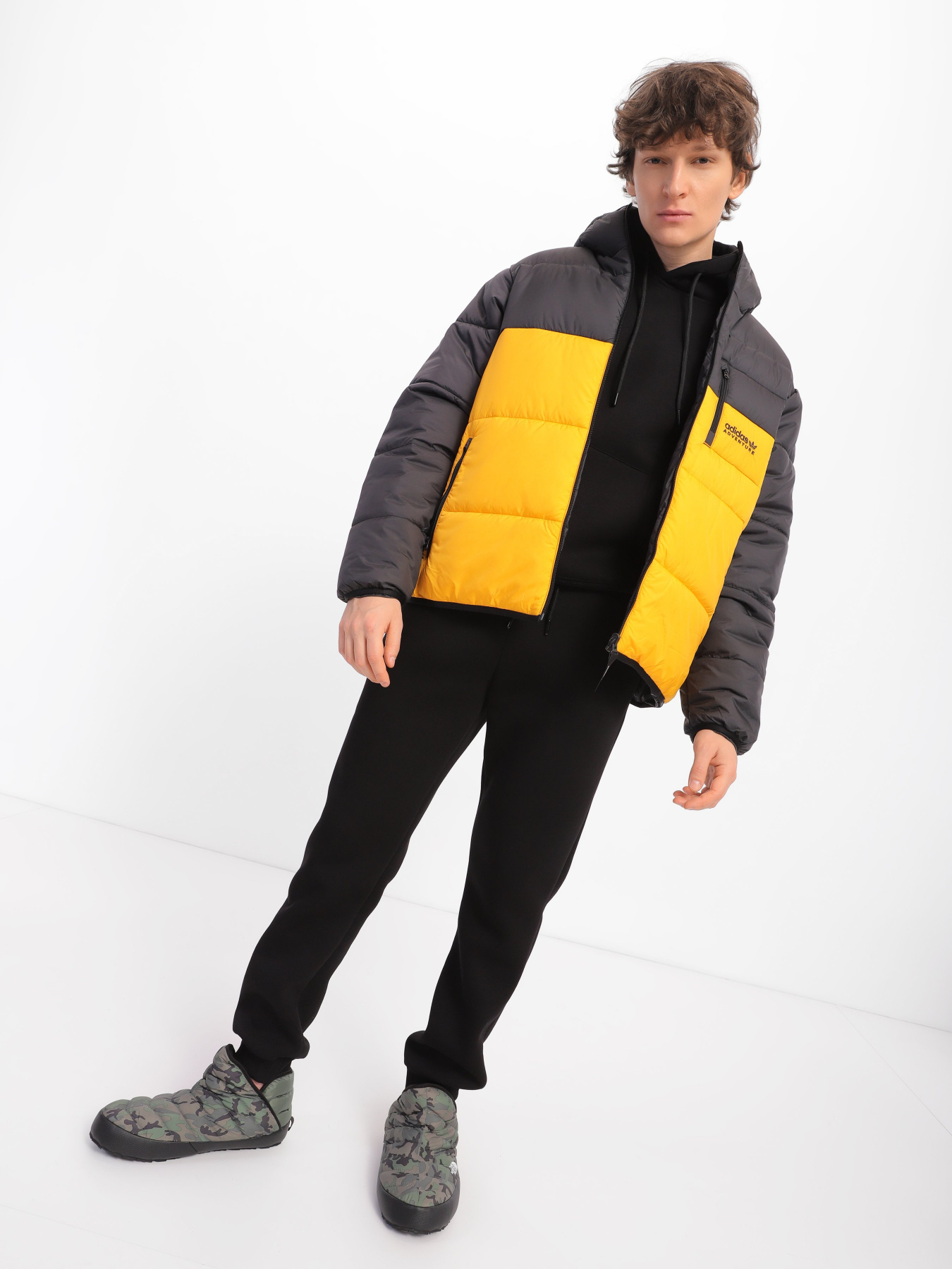 Куртки и дубленки Adidas Adventure модель H13573 Фото