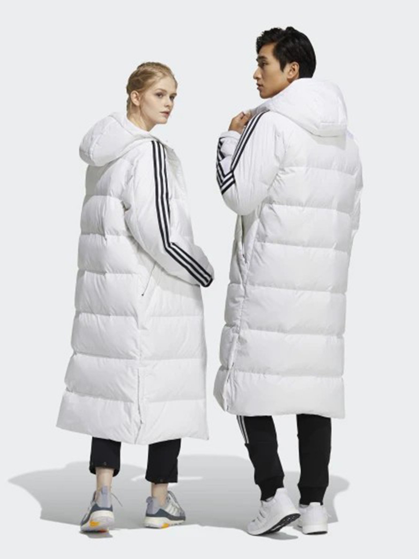 Куртки и дубленки Adidas 3-Stripes модель H20762 Куртки и дубленки Adidas 3-Stripes модель H20762 Фото