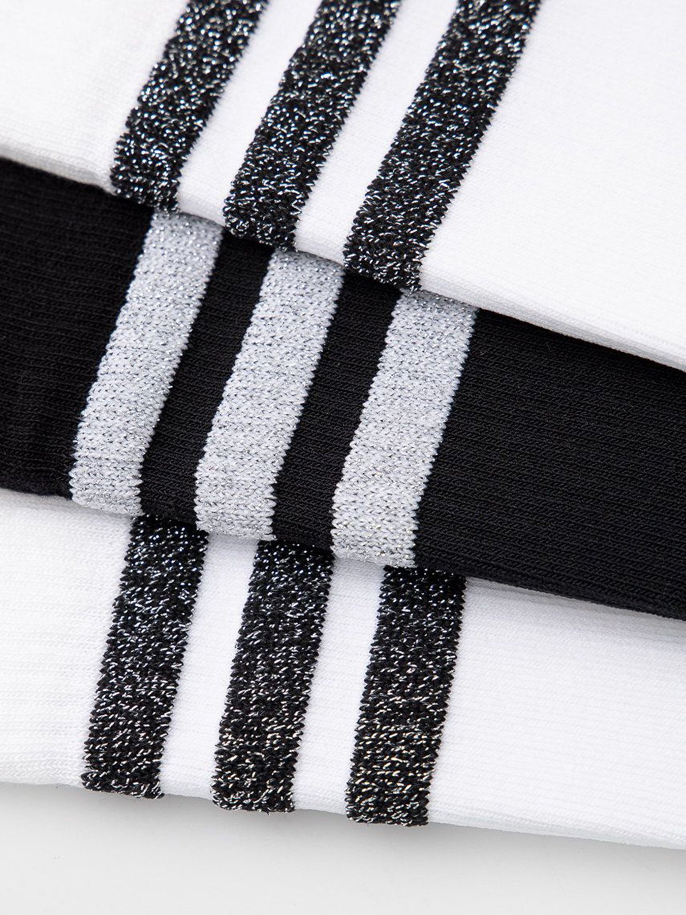 Шкарпетки та гольфи Adidas GLAM 3-STRIPES модель GP3543 Фото