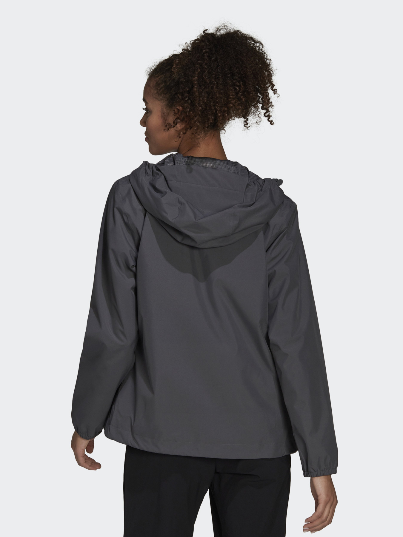 Куртки та дублянки Adidas Essentials RAIN.RDY модель HF9644 Фото
