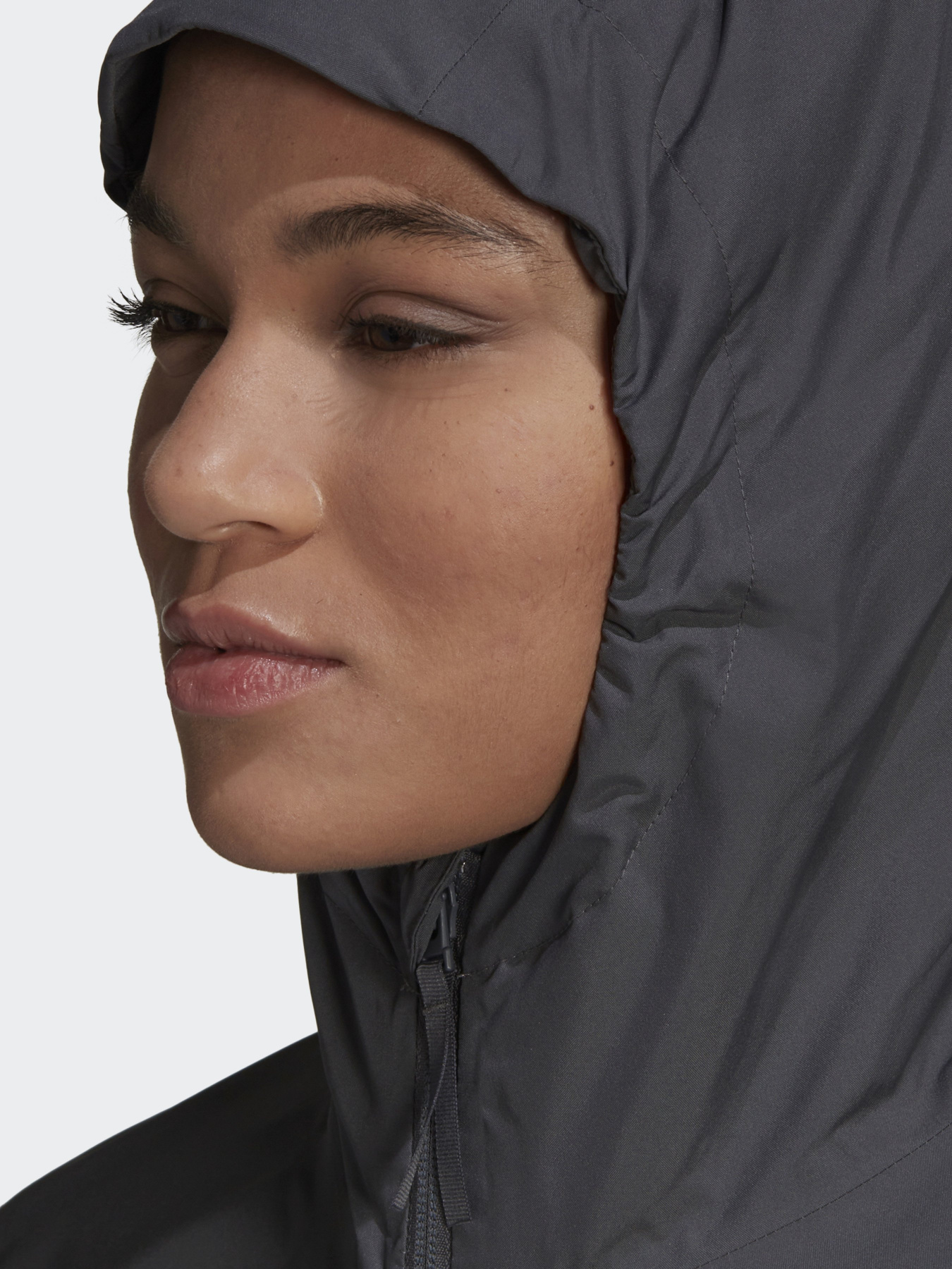 Куртки та дублянки Adidas Essentials RAIN.RDY модель HF9644 Фото