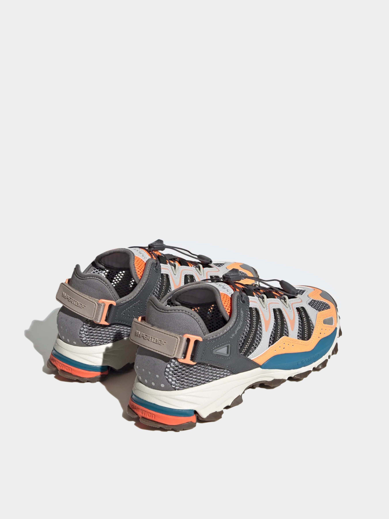 Кросівки Adidas Hyperturf Adventure модель HP2832 Кросівки Adidas Hyperturf Adventure модель HP2832 Фото