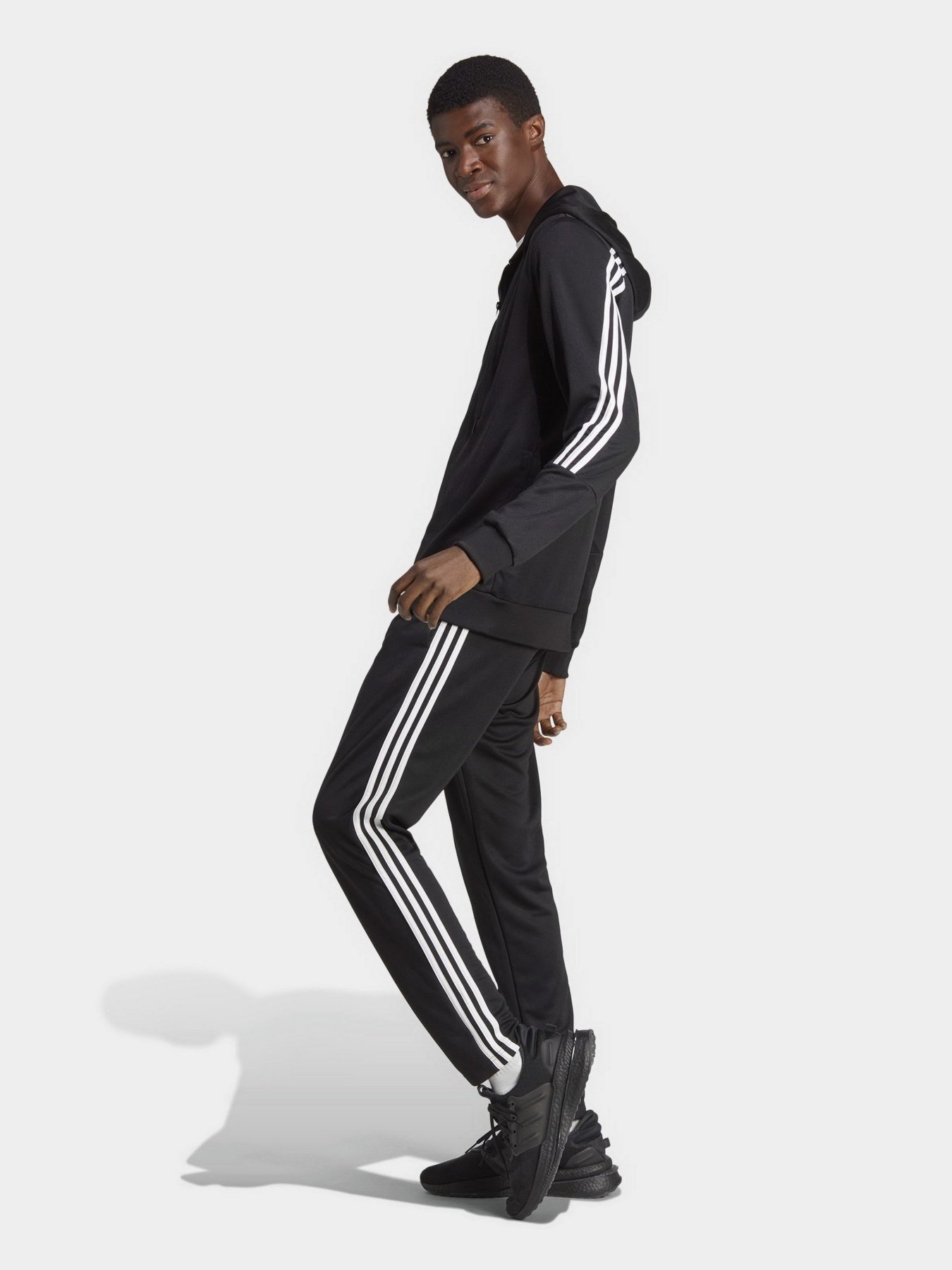 Костюмы Adidas 3-Stripes Sportswear модель IC6767 Фото