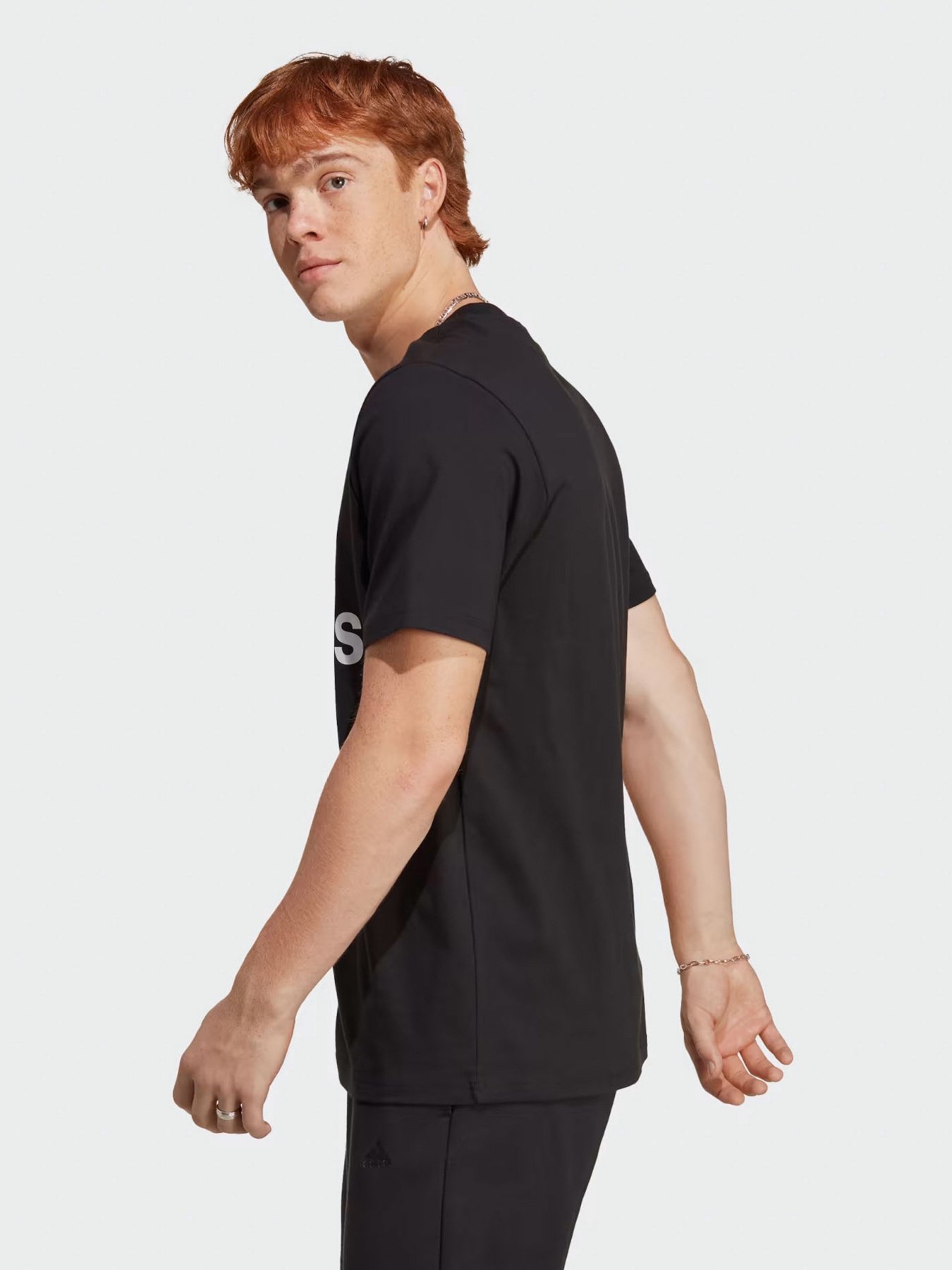 Футболки і поло Adidas Essentials Single Jersey Big Logo модель IC9347 Фото