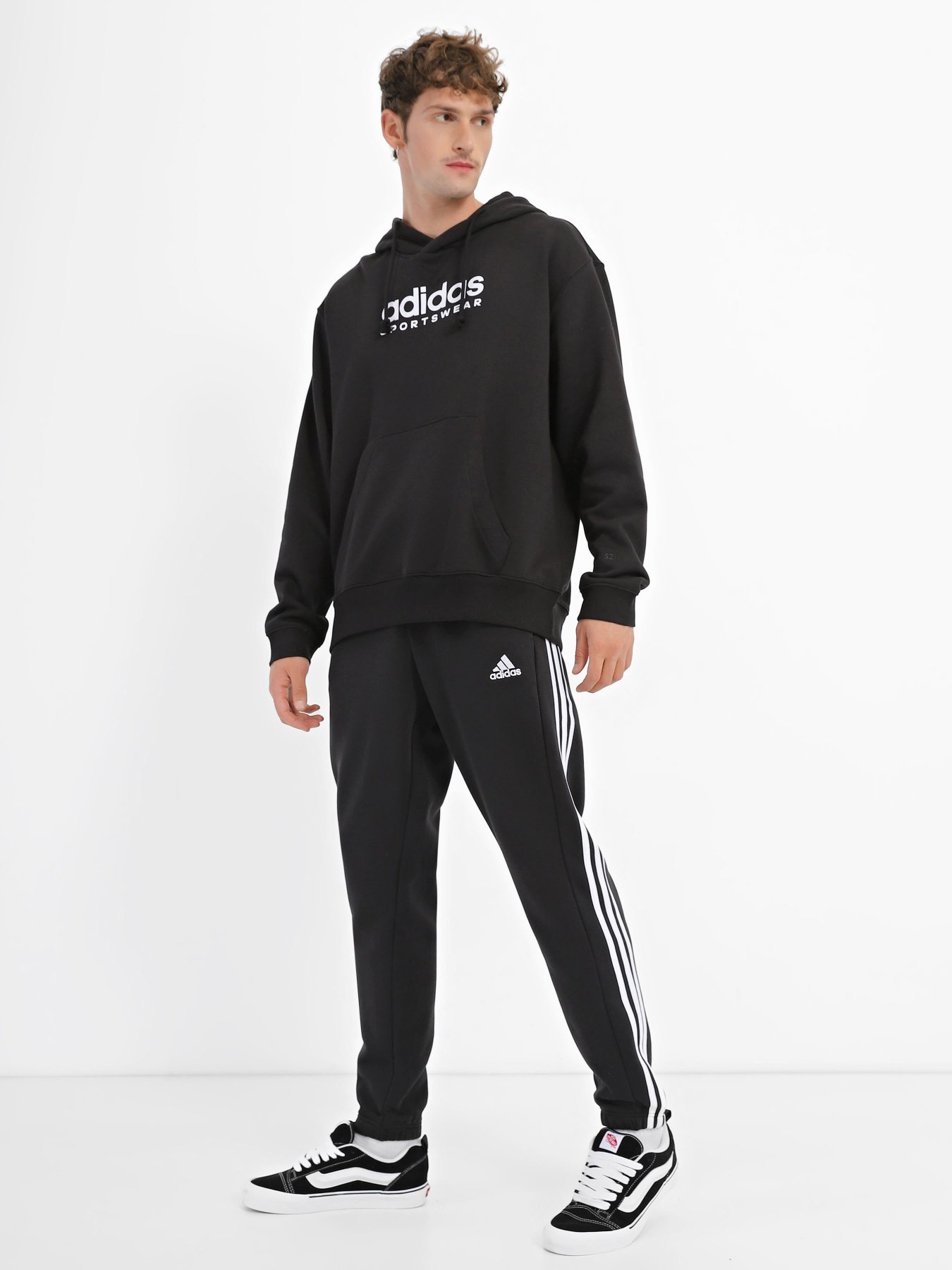 Брюки Adidas ESSENTIALS FLEECE 3-STRIPES TA модель IB4038 Фото