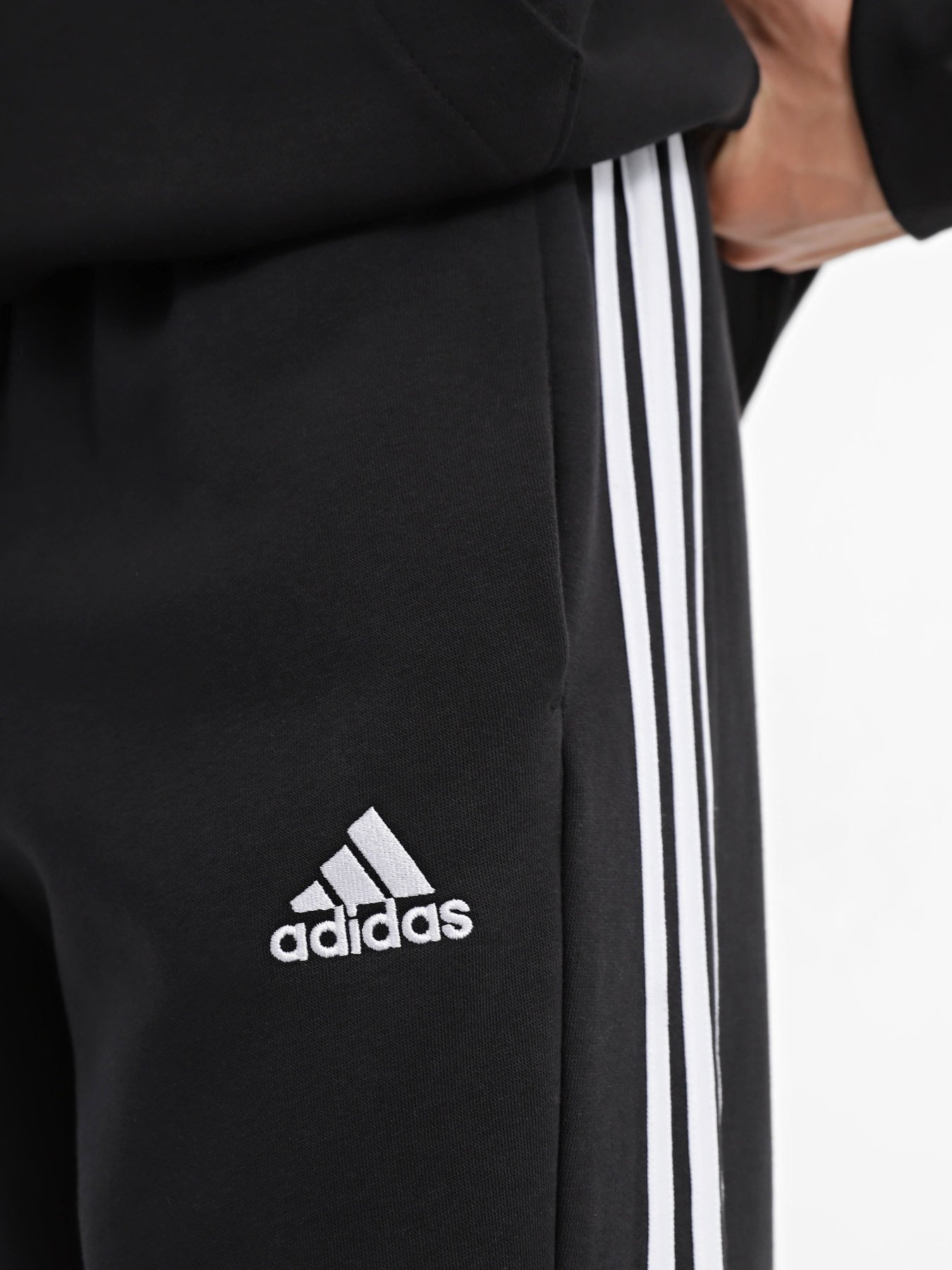 Брюки Adidas ESSENTIALS FLEECE 3-STRIPES TA модель IB4038 Фото