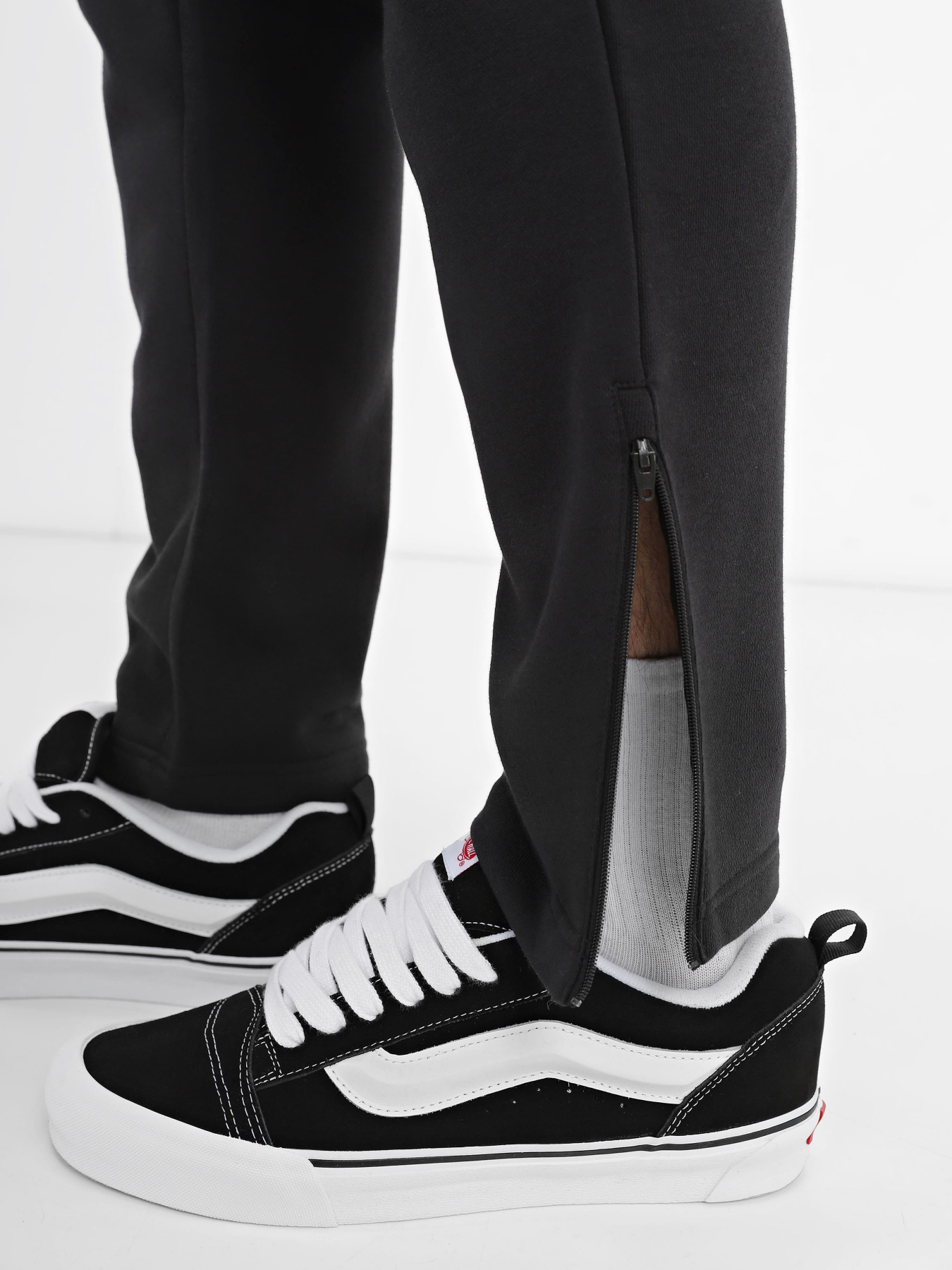Брюки Adidas All SZN Fleece модель IB4070 Фото