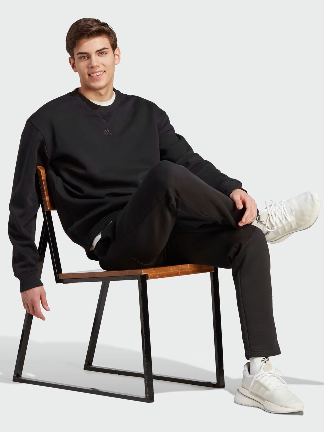 Худі та світшоти Adidas All SZN Fleece модель IJ6903 Фото