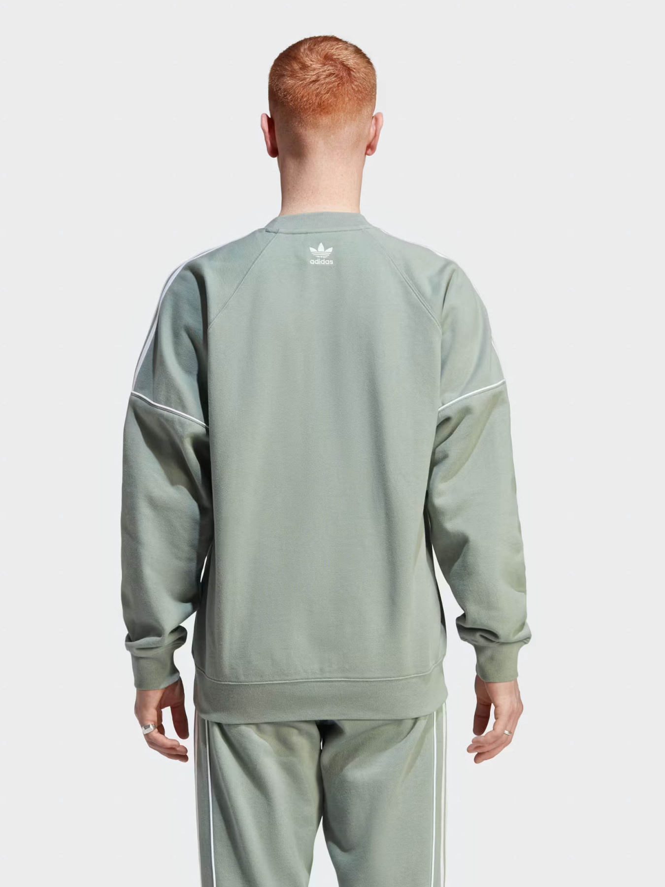 Худі та світшоти Adidas Rekive Crew  модель IB8696 Фото