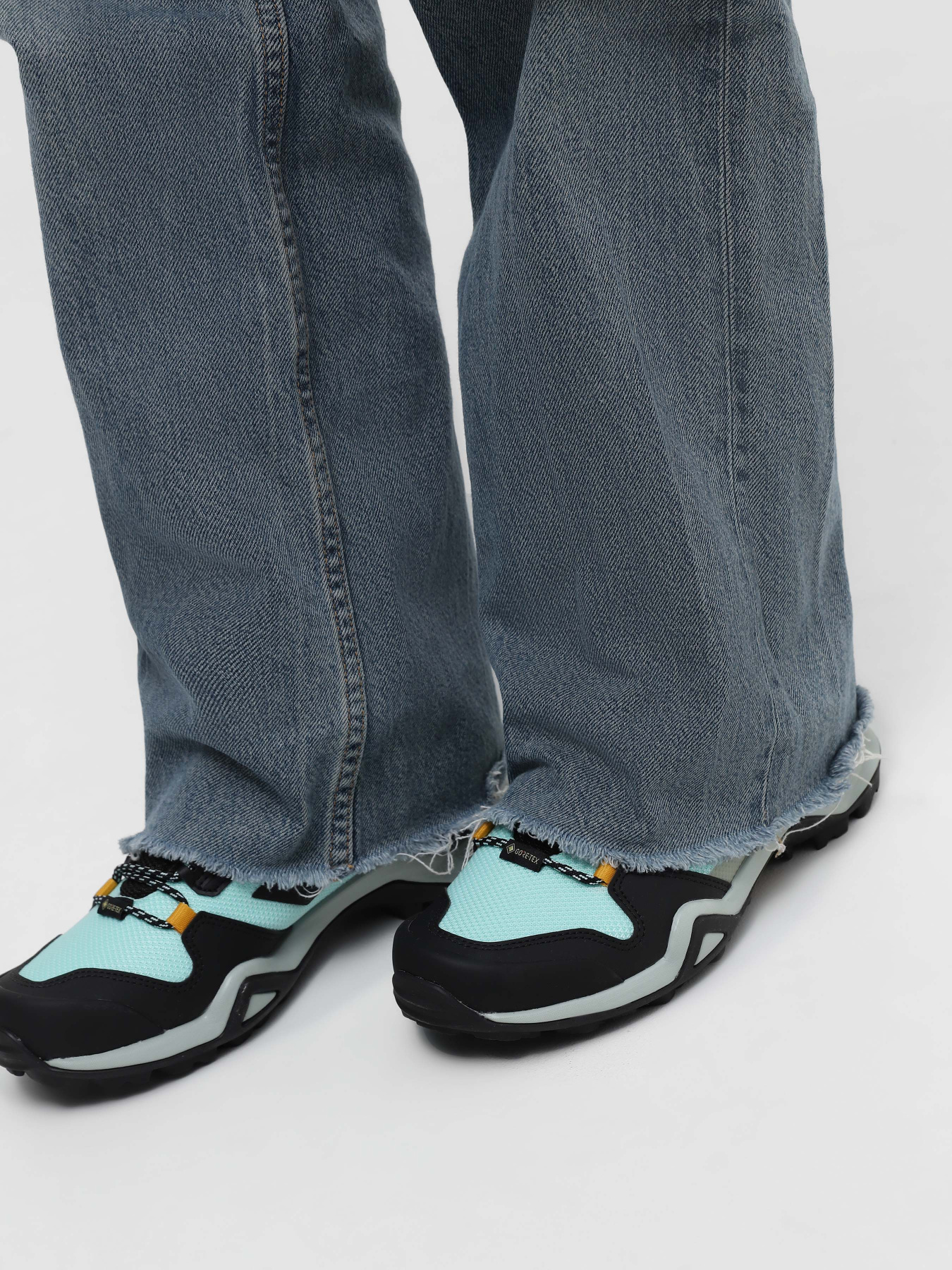 Кроссовки Adidas Terrex AX3 GORE-TEX Hiking модель IF4875 Фото