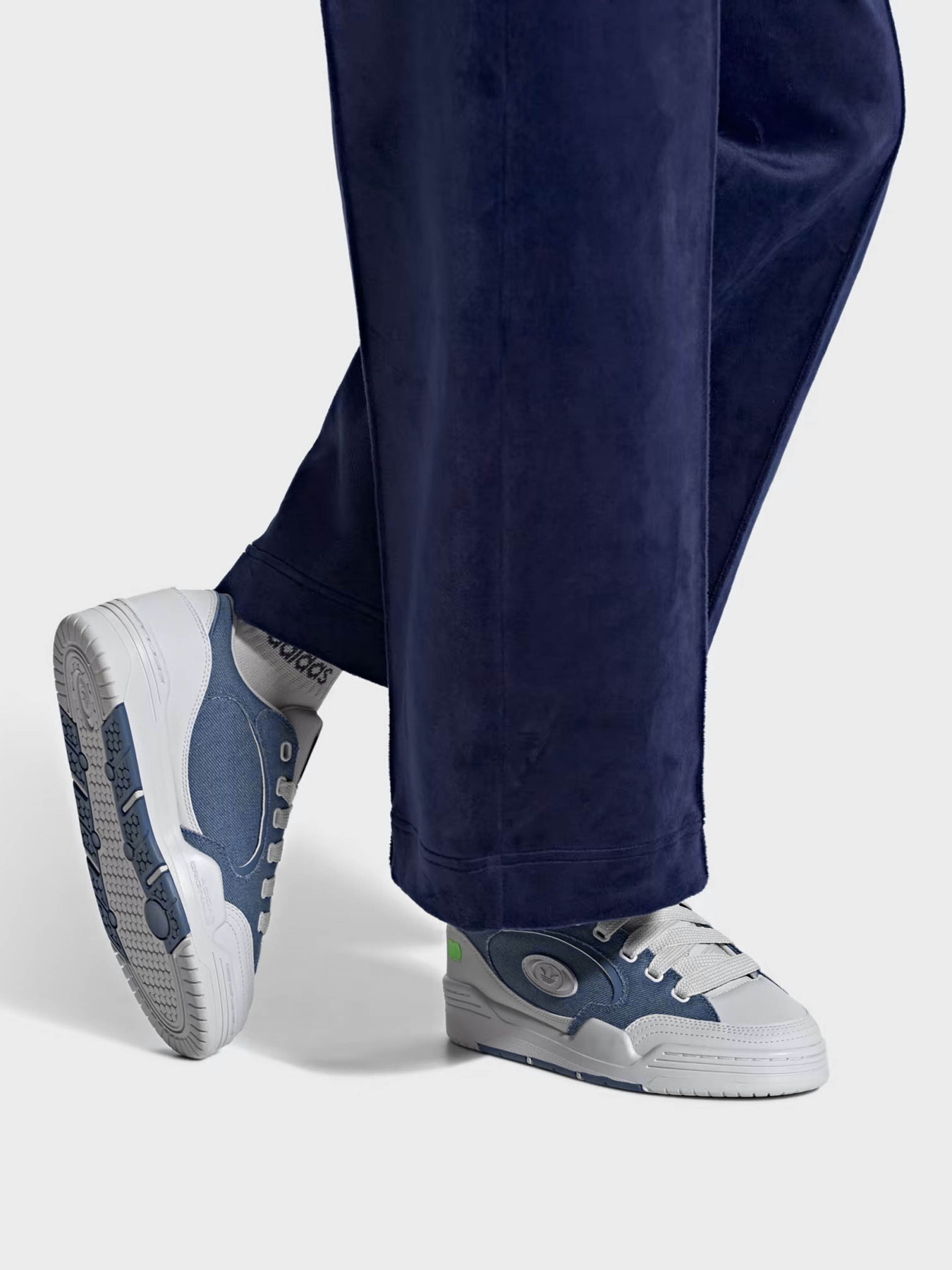 Кеди Adidas Adi2000 x KSENIASCHNAIDER модель IF7719 Кеди Adidas Adi2000 x KSENIASCHNAIDER модель IF7719 Фото