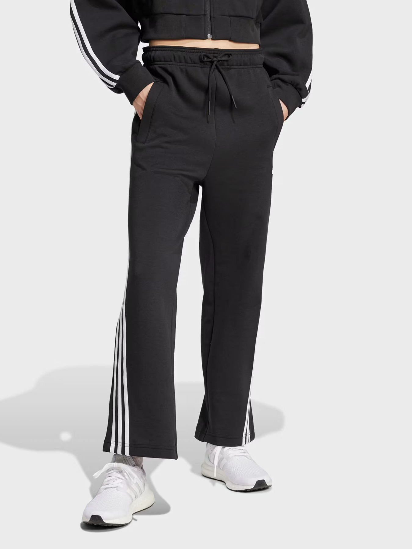 Брюки Adidas FUTURE ICONS 3-STRIPES OPEN HE модель IN9474 Фото
