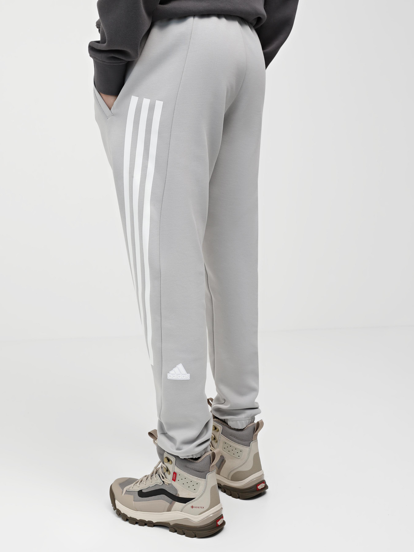 Брюки Adidas FUTURE ICONS 3-STRIPES модель IR9203 Фото