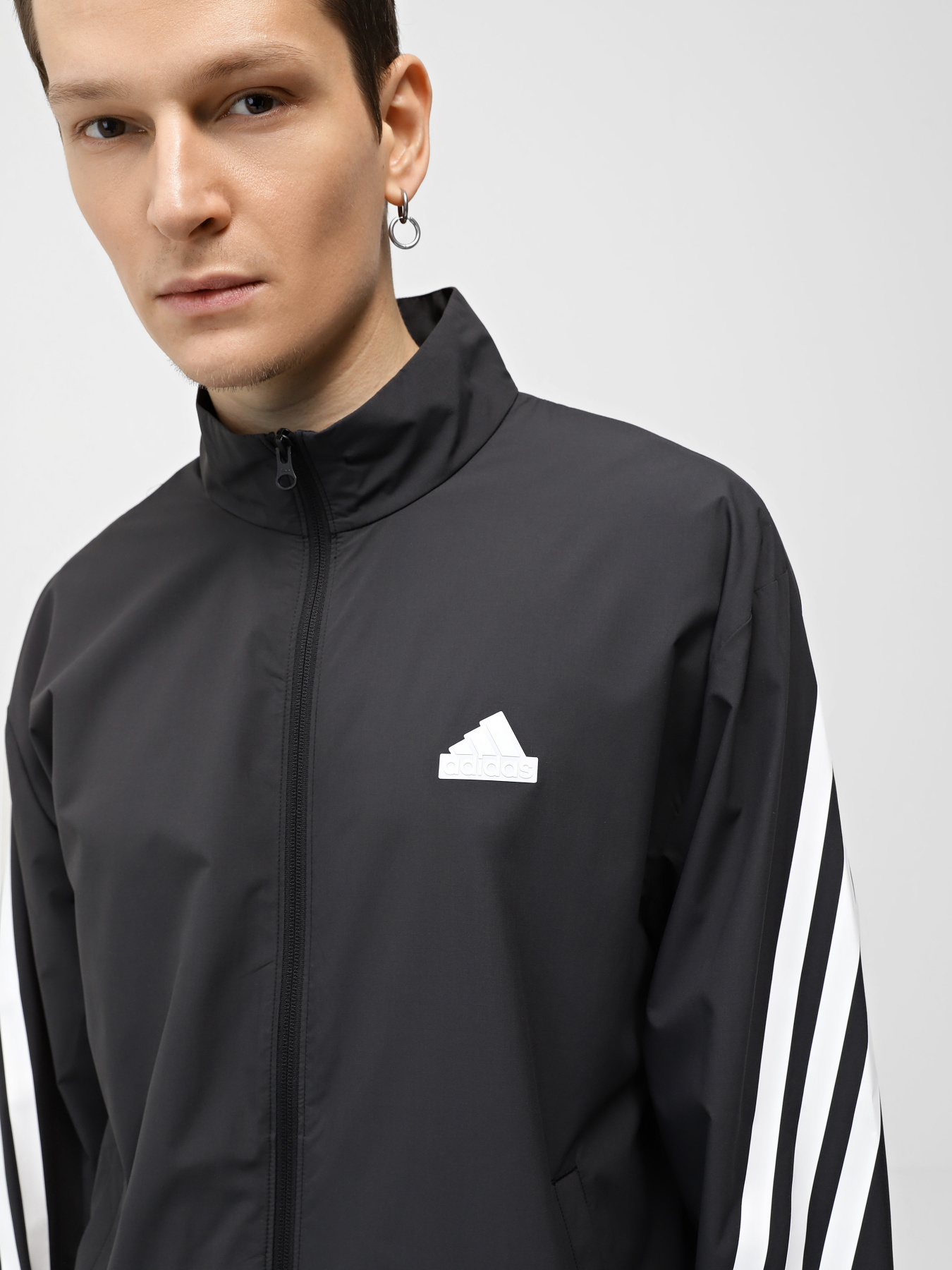 Худи и свитшоты Adidas FUTURE ICONS 3-STRIPES WOVEN модель IN3316 Фото