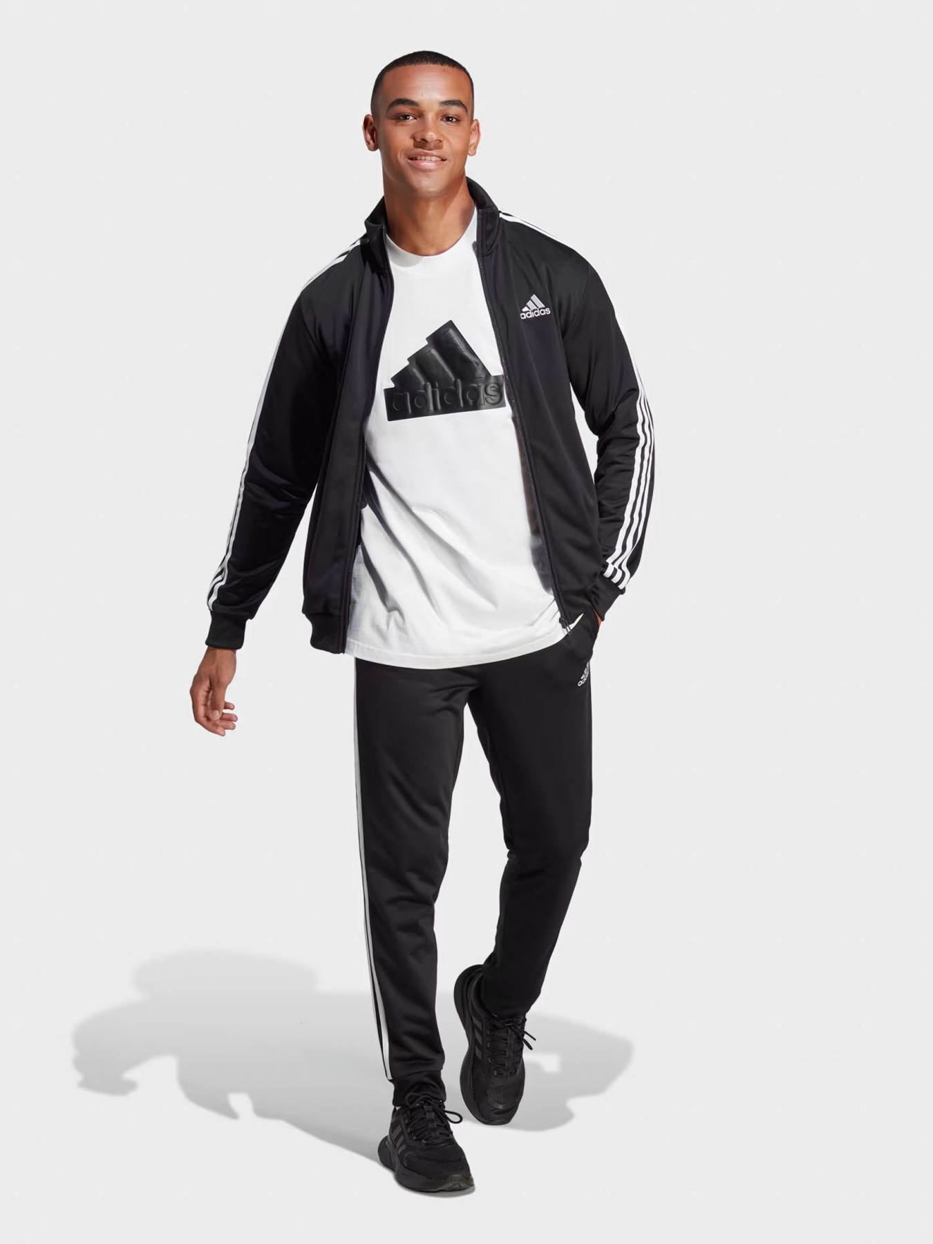 Костюмы Adidas BASIC 3-STRIPES TRICOT модель IC6747 Фото