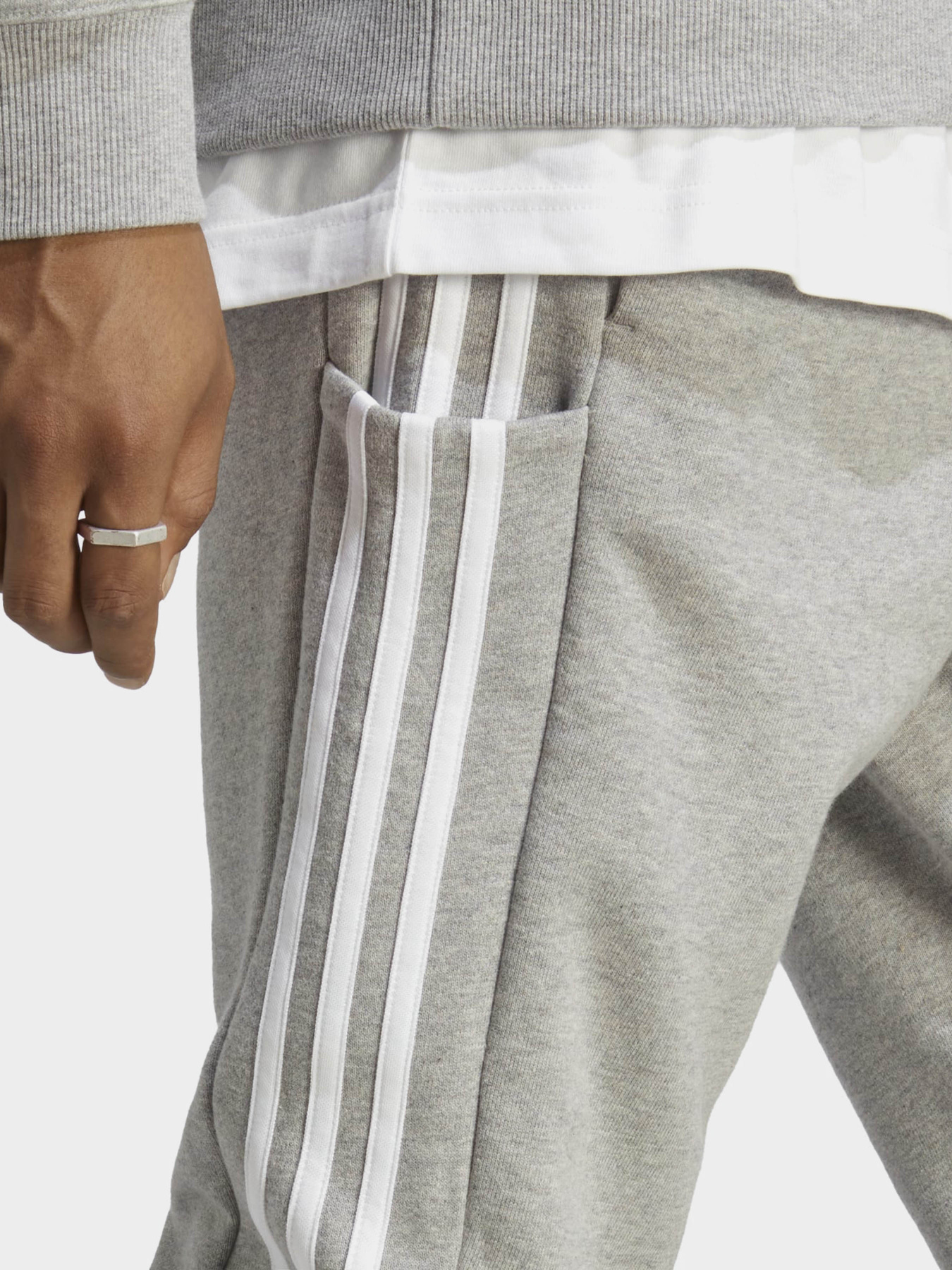 Брюки Adidas ESSENTIALS FRENCH TERRY TAPERE модель IC9407 Фото