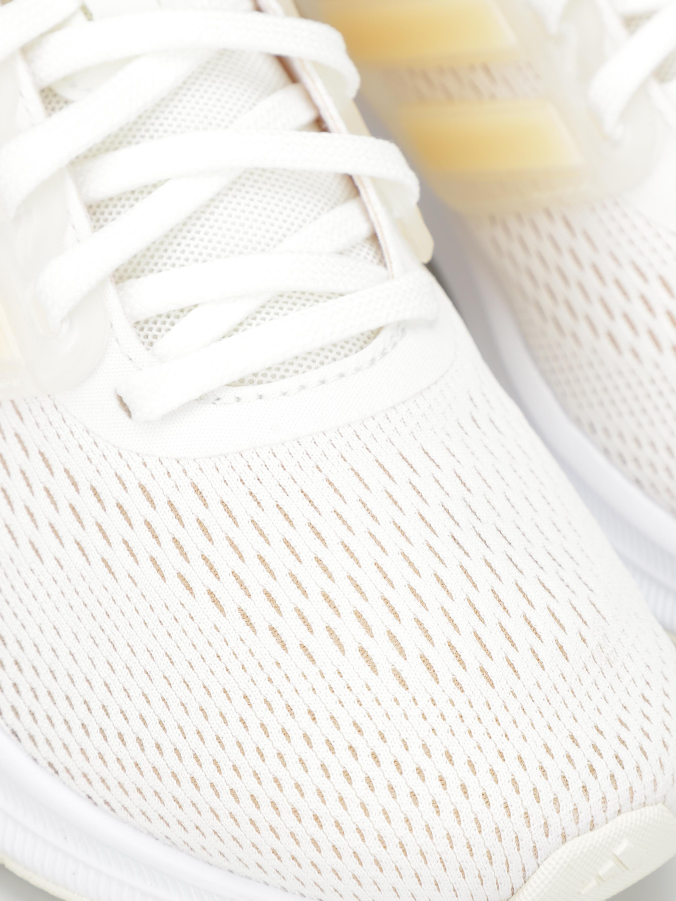 Кроссовки Adidas ULTRABOUNCE модель IE0725 Кроссовки Adidas ULTRABOUNCE модель IE0725 Фото