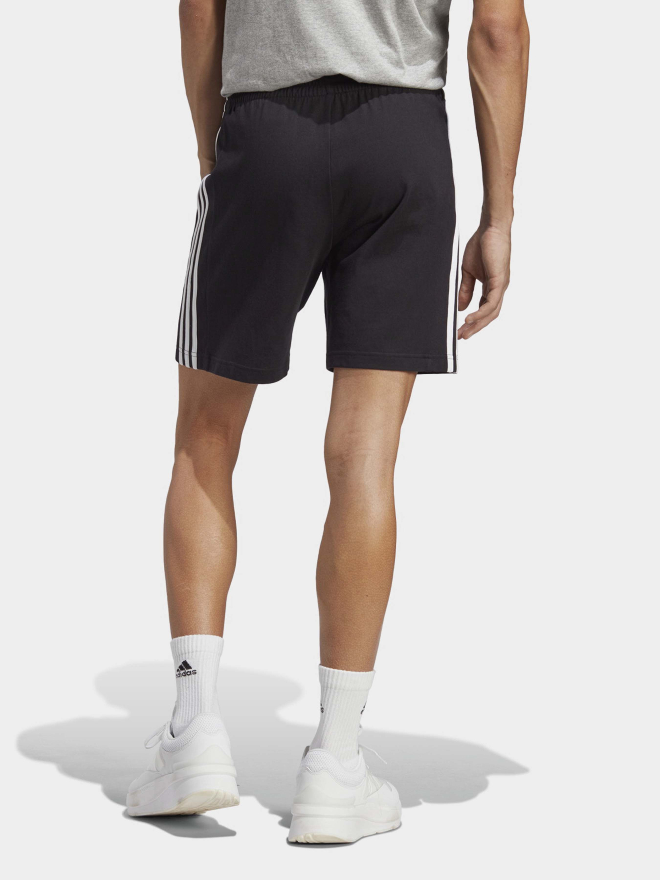 Шорты Adidas ESSENTIALS 3-STRIPES SPORTSWEA модель IC9378 Фото