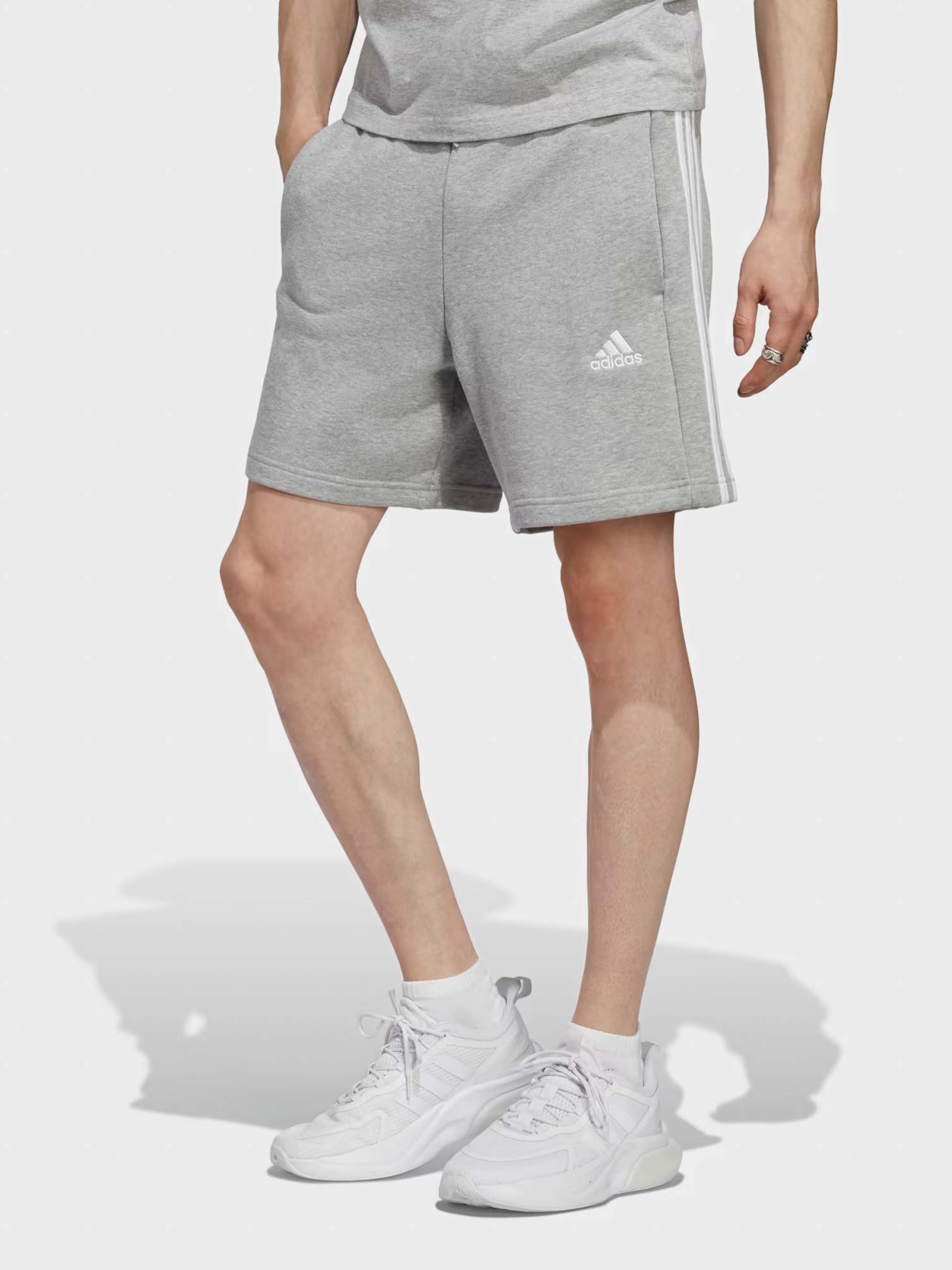 Шорты Adidas ESSENTIALS 3-STRIPES модель IC9437 Фото