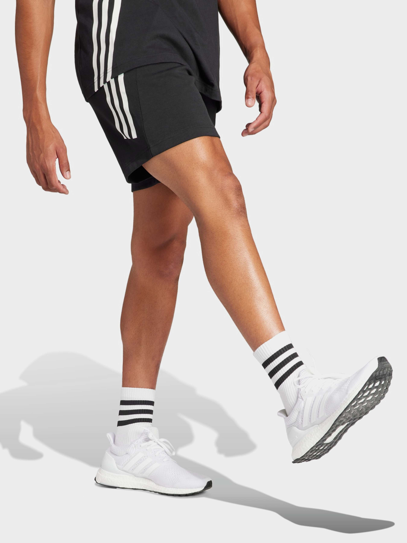 Шорты Adidas FUTURE ICONS 3-STRIPES SPORTSW модель IN3312 Фото