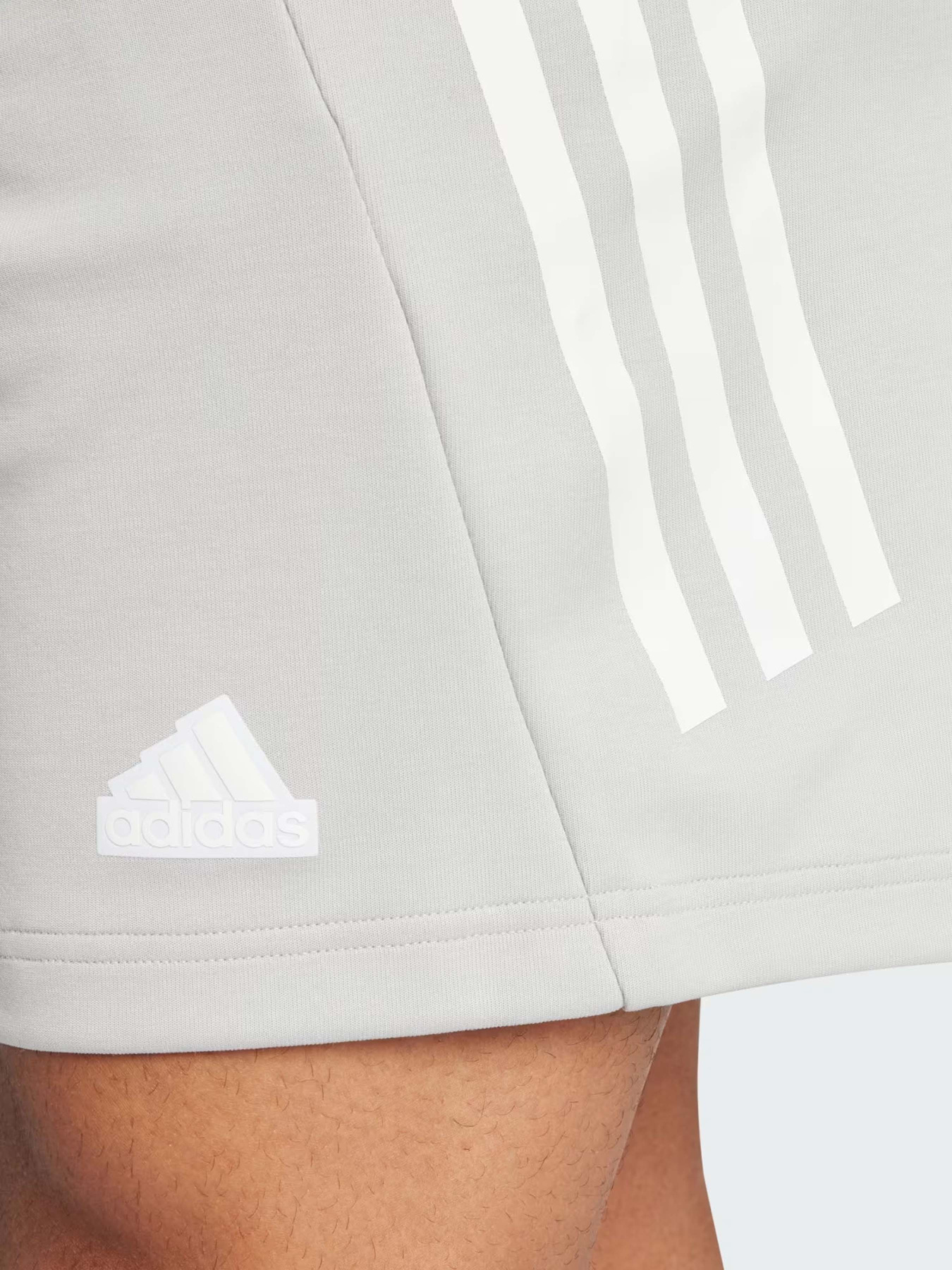 Шорты Adidas FUTURE ICONS 3-STRIPES SPORTSW модель IR9165 Фото