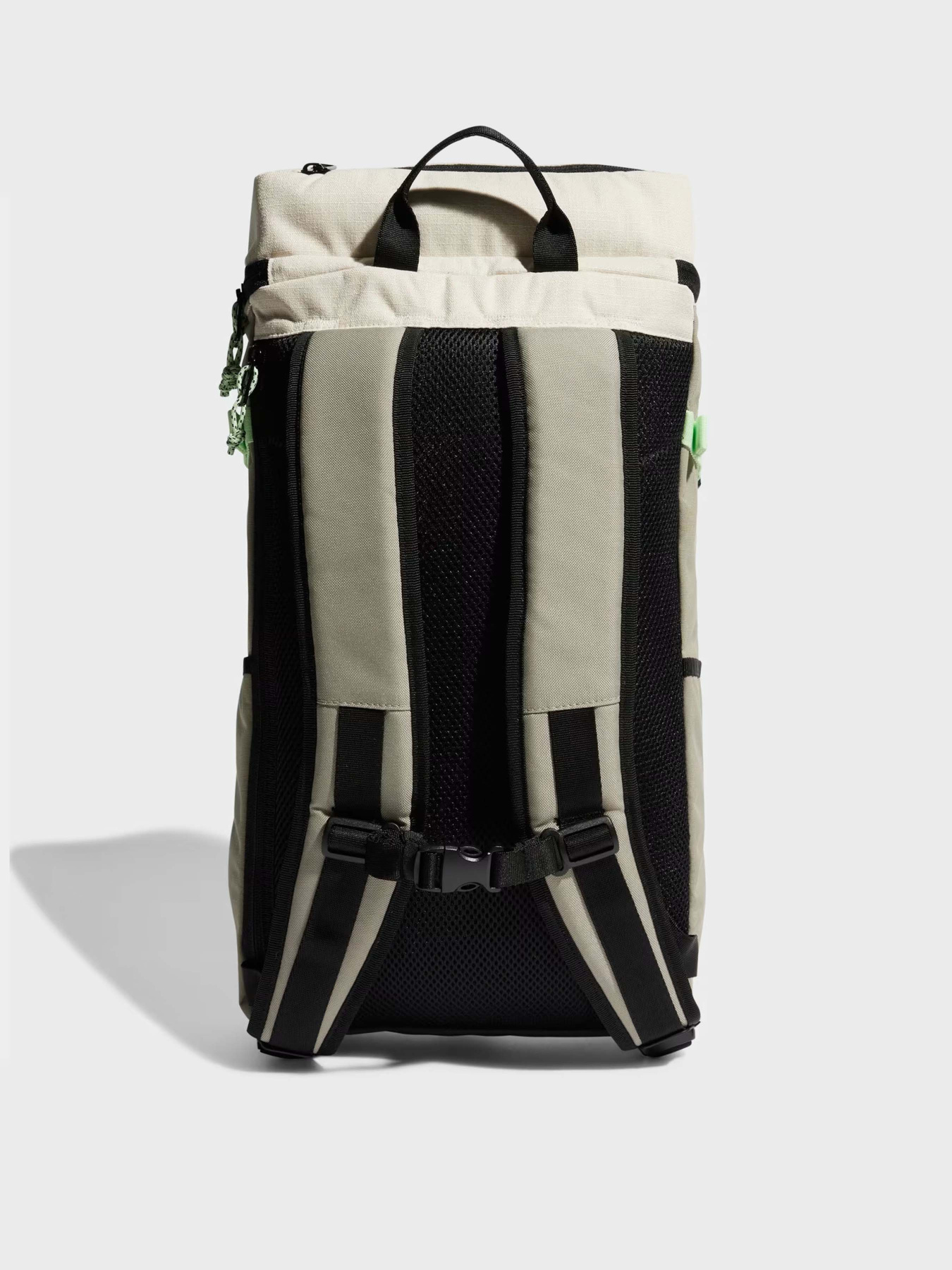 Рюкзаки Adidas XPLORER 22.4L модель IP0391 Рюкзаки Adidas XPLORER 22.4L модель IP0391 Фото