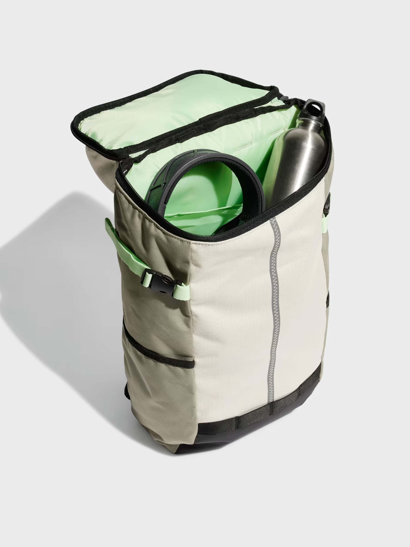 Рюкзаки Adidas XPLORER 22.4L модель IP0391 Рюкзаки Adidas XPLORER 22.4L модель IP0391 Фото