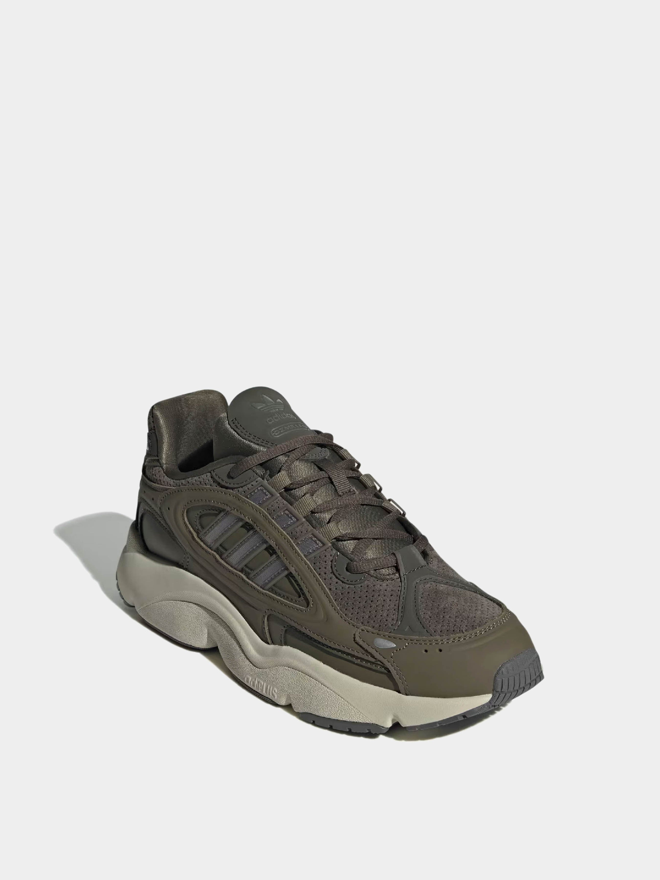 Кроссовки Adidas OZMILLEN модель IF9600 Фото
