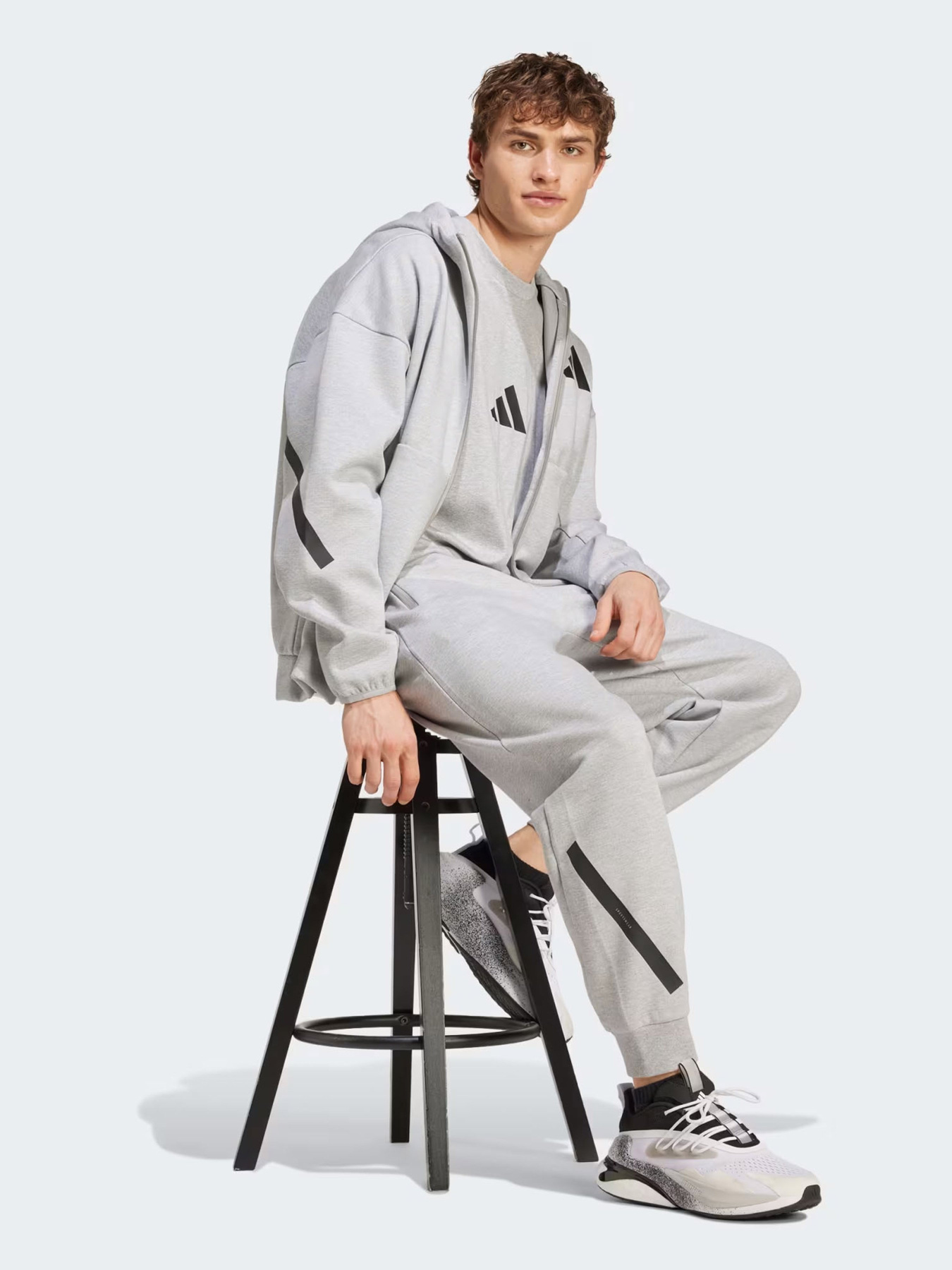 Худи и свитшоты Adidas Z.N.E. FULL-ZIP HOODED TRACK модель JF2450 Худи и свитшоты Adidas Z.N.E. FULL-ZIP HOODED TRACK модель JF2450 Фото