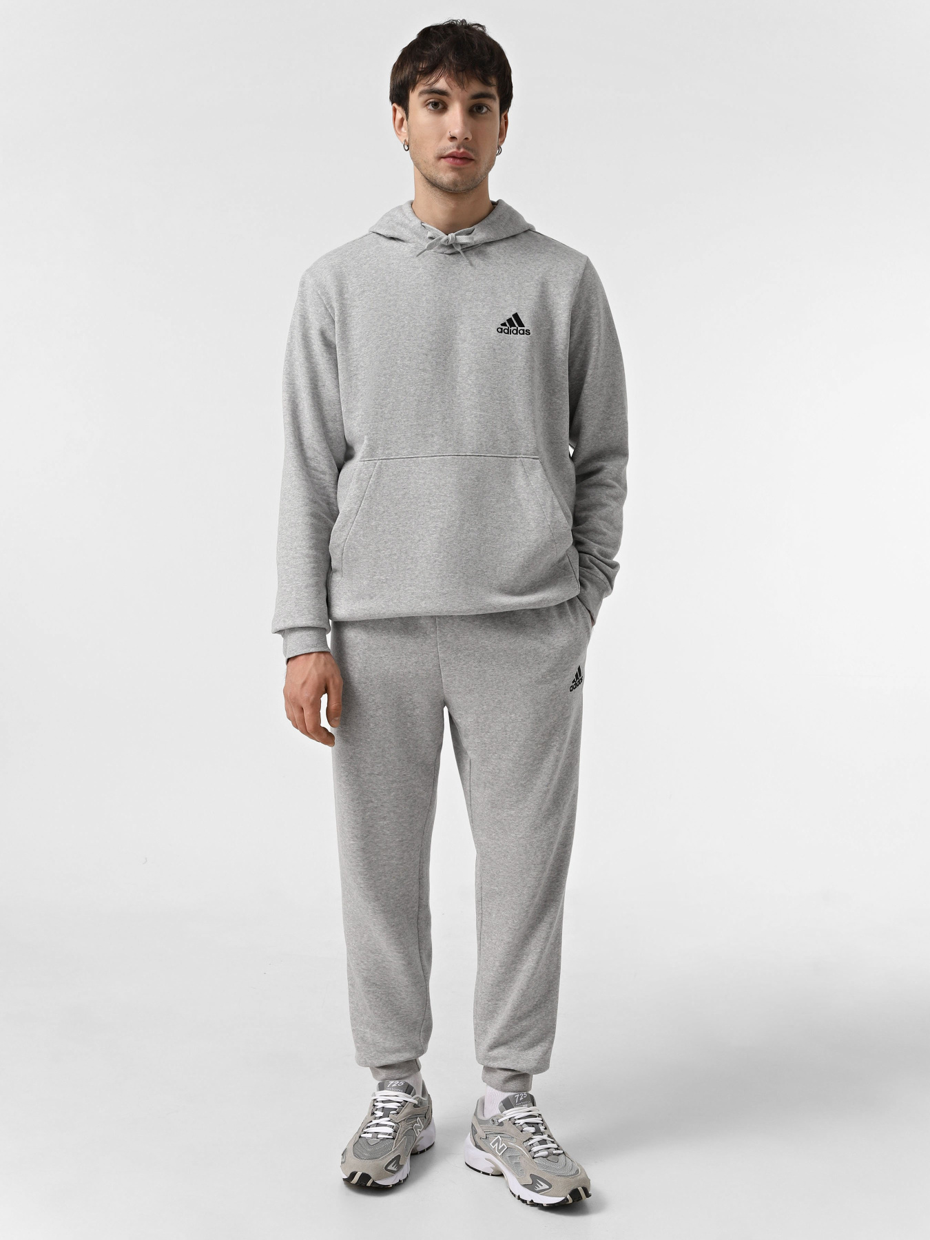 Худи и свитшоты Adidas ESSENTIALS модель H12213 Худи и свитшоты Adidas ESSENTIALS модель H12213 Фото