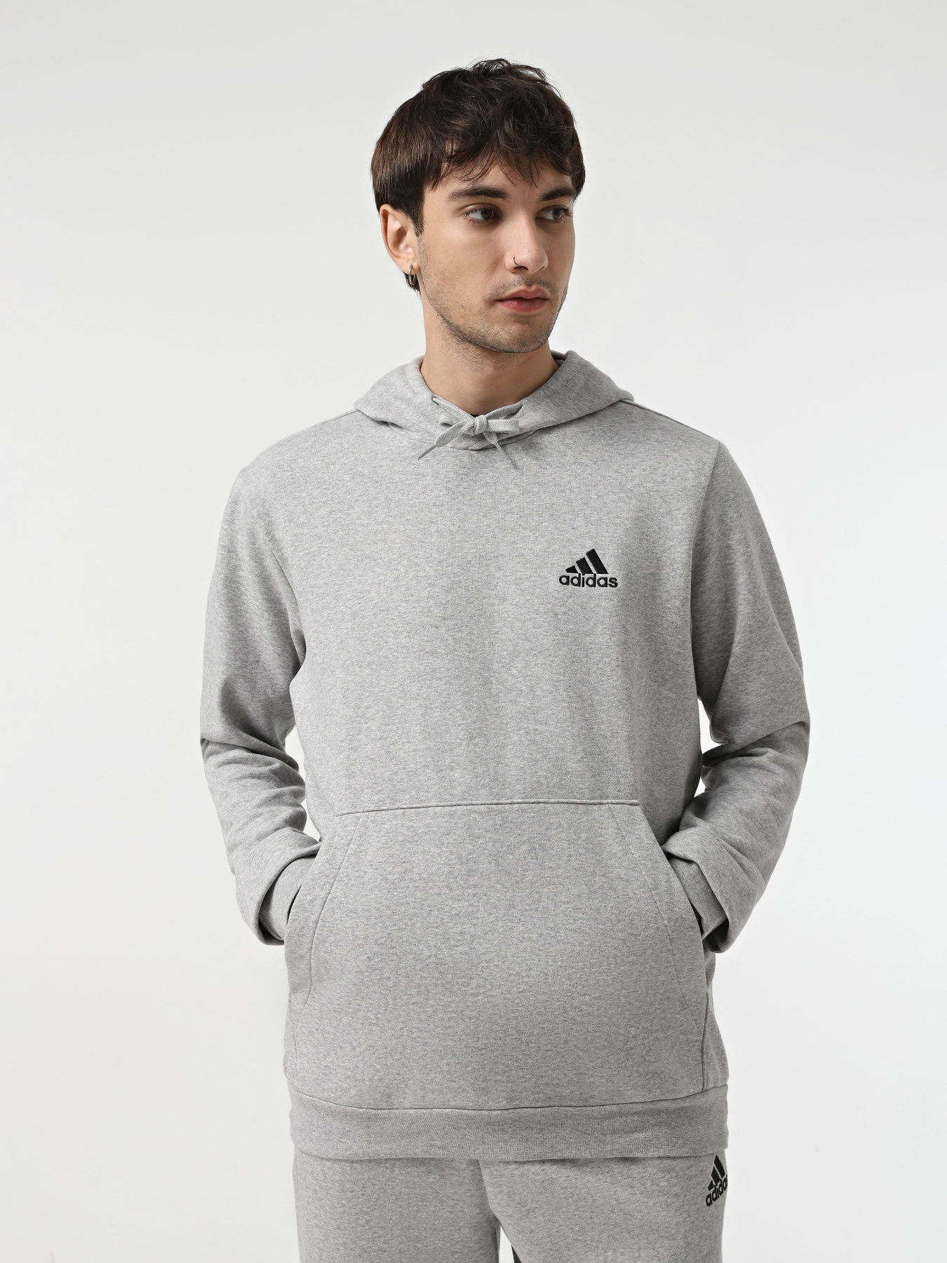 Худи и свитшоты Adidas ESSENTIALS модель H12213 Худи и свитшоты Adidas ESSENTIALS модель H12213 Фото