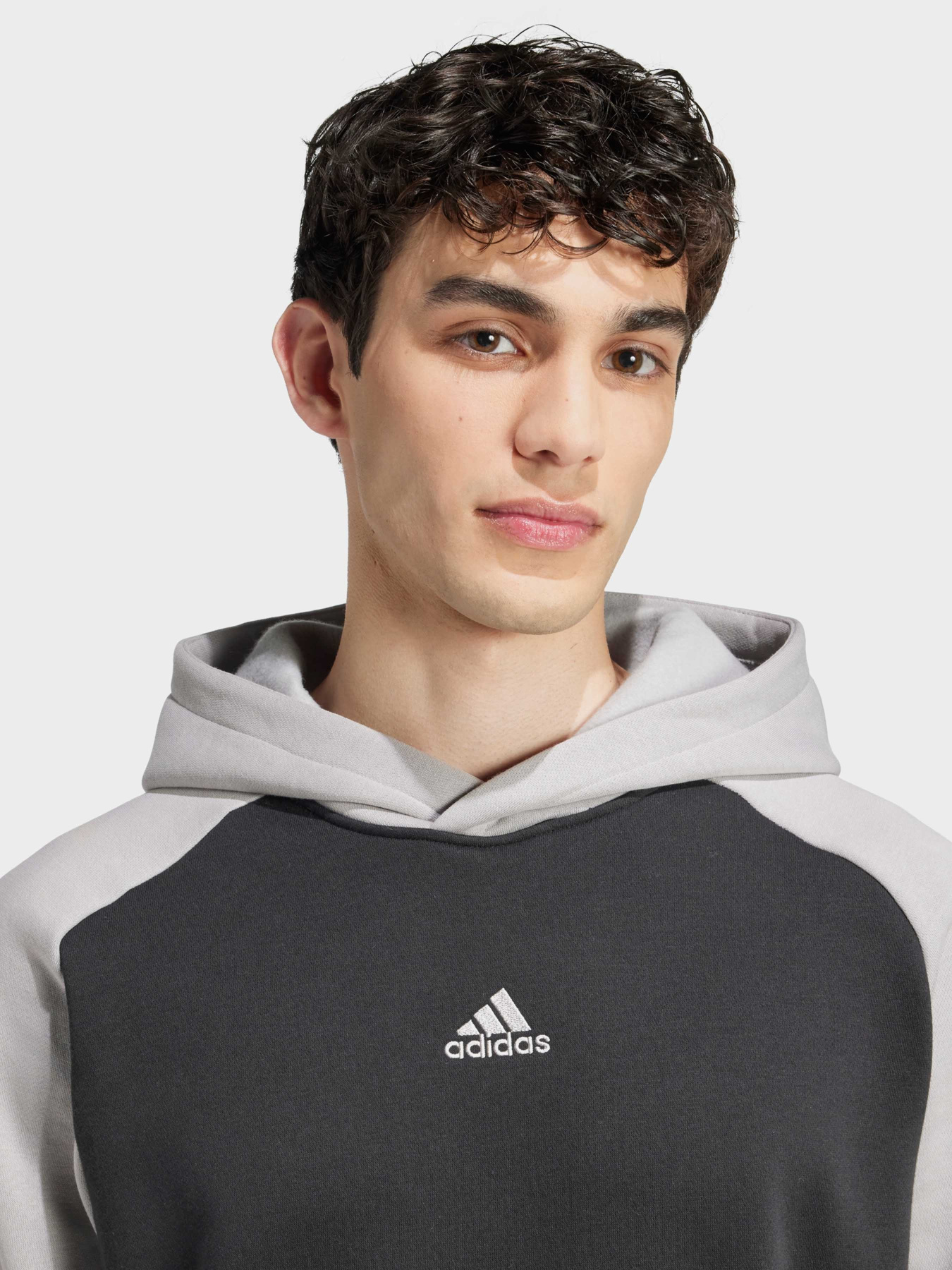 Костюмы Adidas SPORTSWEAR FLEECE COLORBLOCK модель IY0300 Фото