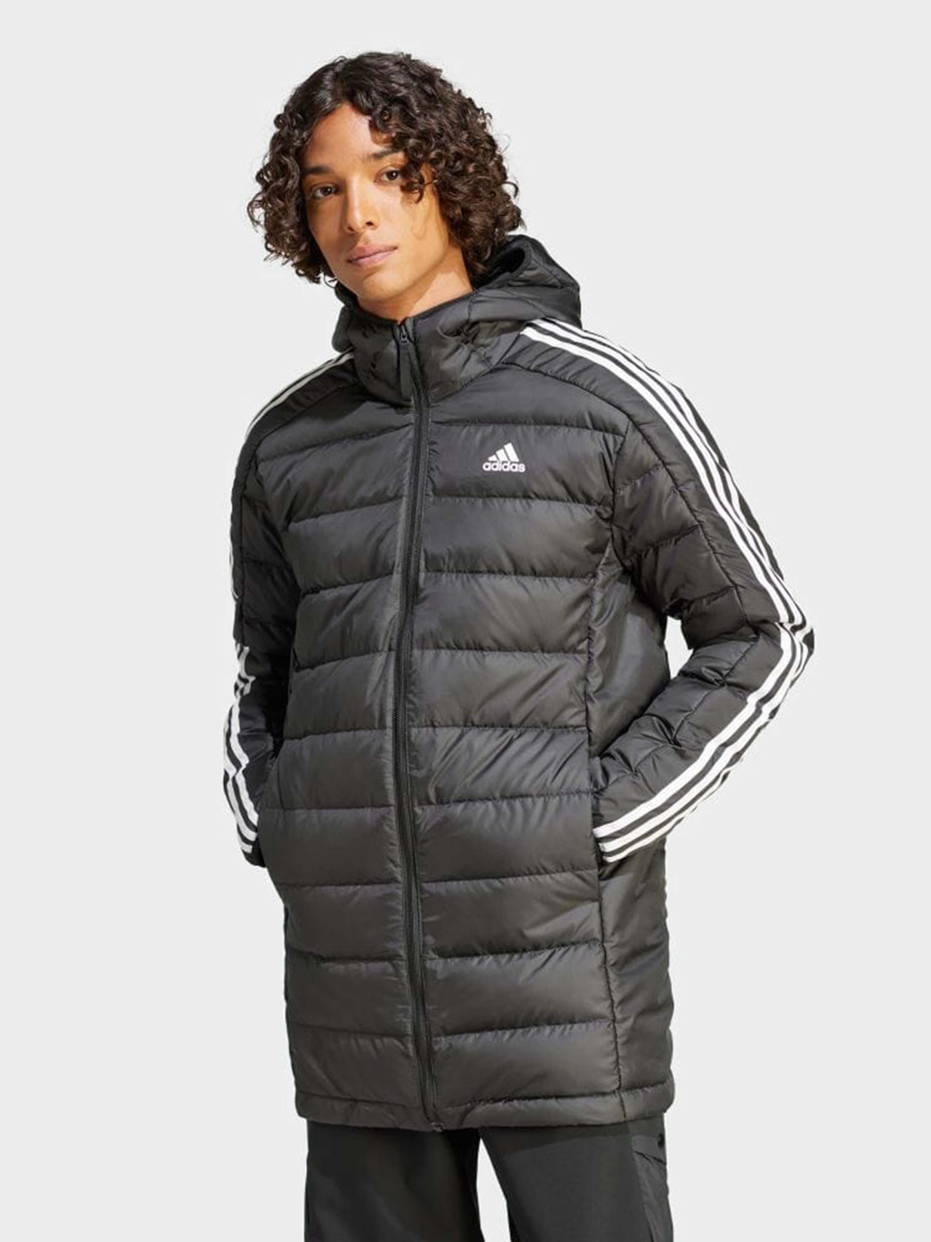 Куртки та дублянки Adidas ESSENTIALS 3-STRIPES модель HZ8522 Фото