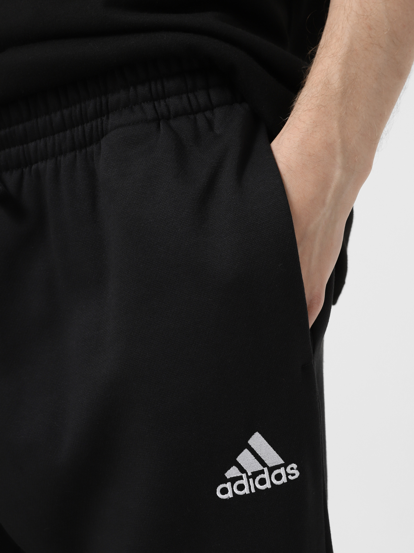 Штани Adidas ESSENTIALS REGULAR модель HL2236 Штани Adidas ESSENTIALS REGULAR модель HL2236 Фото