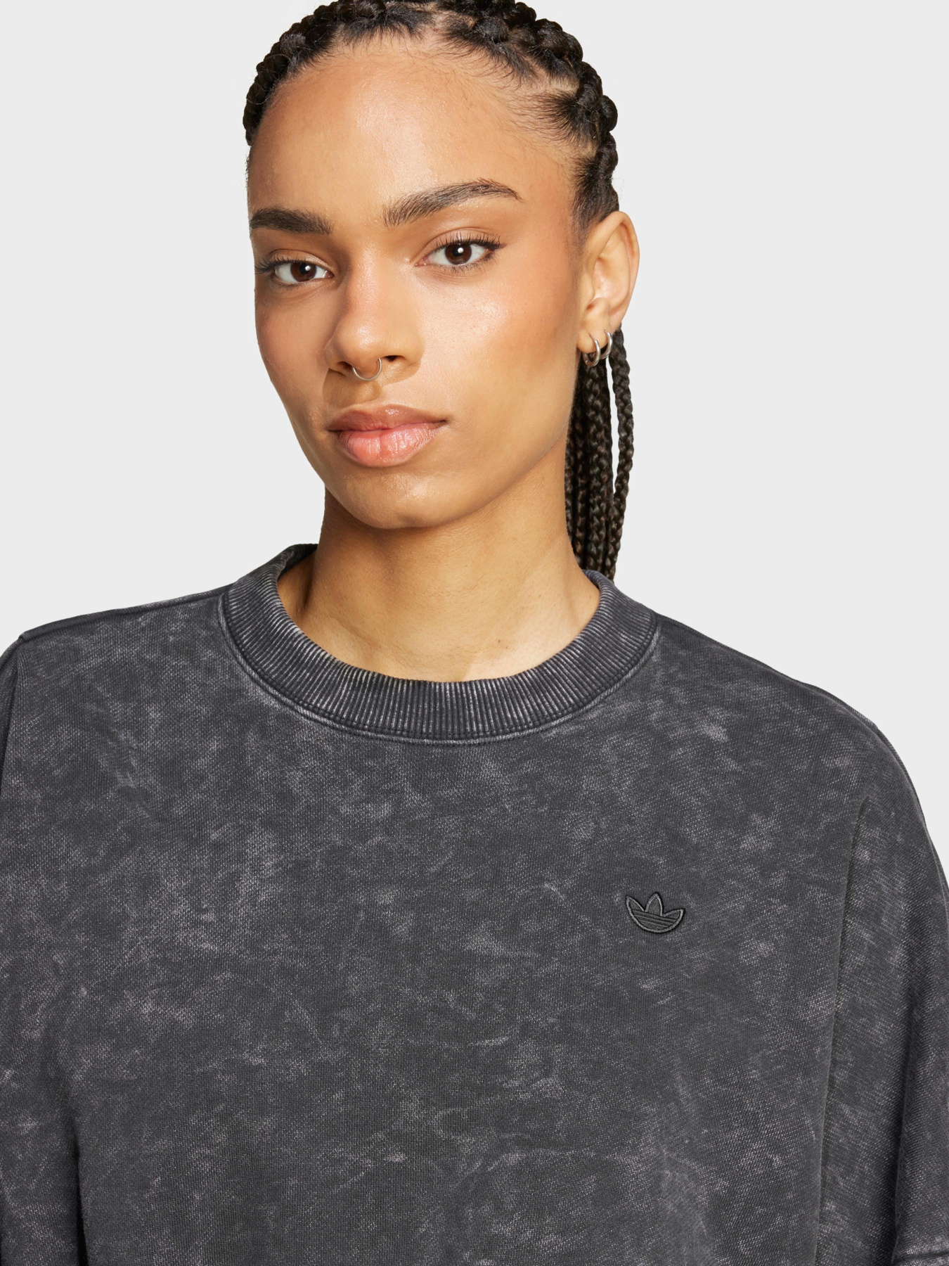 Худи и свитшоты Adidas PREMIUM ESSENTIALS WASHED OVER модель IW5756 Худи и свитшоты Adidas PREMIUM ESSENTIALS WASHED OVER модель IW5756 Фото