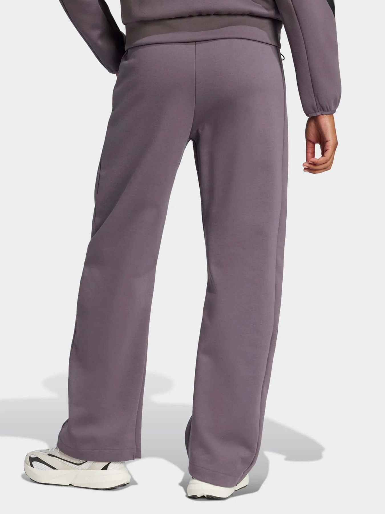 Брюки Adidas Z.N.E. BARREL SPORTSWEAR модель JC5411 Брюки Adidas Z.N.E. BARREL SPORTSWEAR модель JC5411 Фото