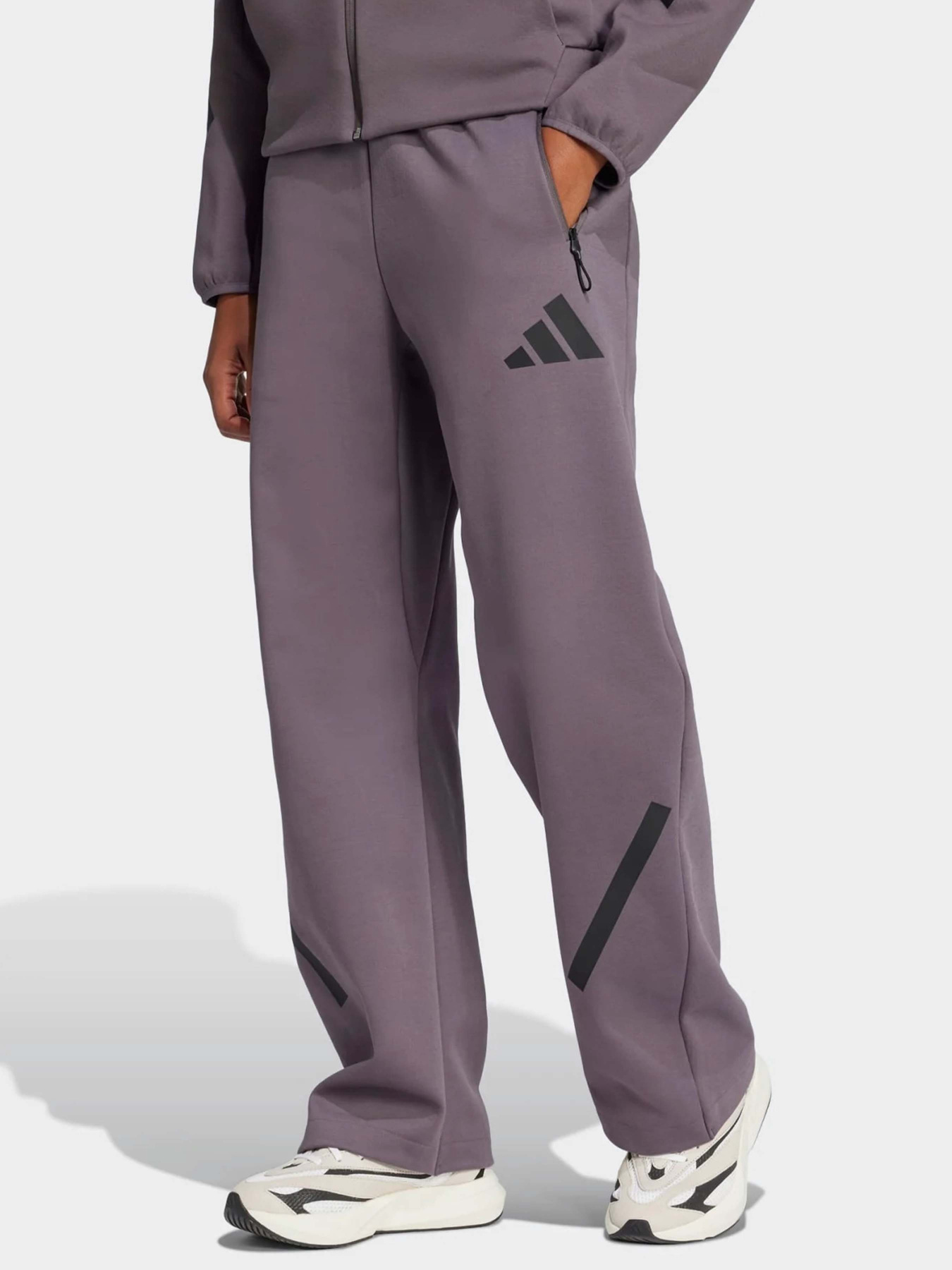 Брюки Adidas Z.N.E. BARREL SPORTSWEAR модель JC5411 Брюки Adidas Z.N.E. BARREL SPORTSWEAR модель JC5411 Фото