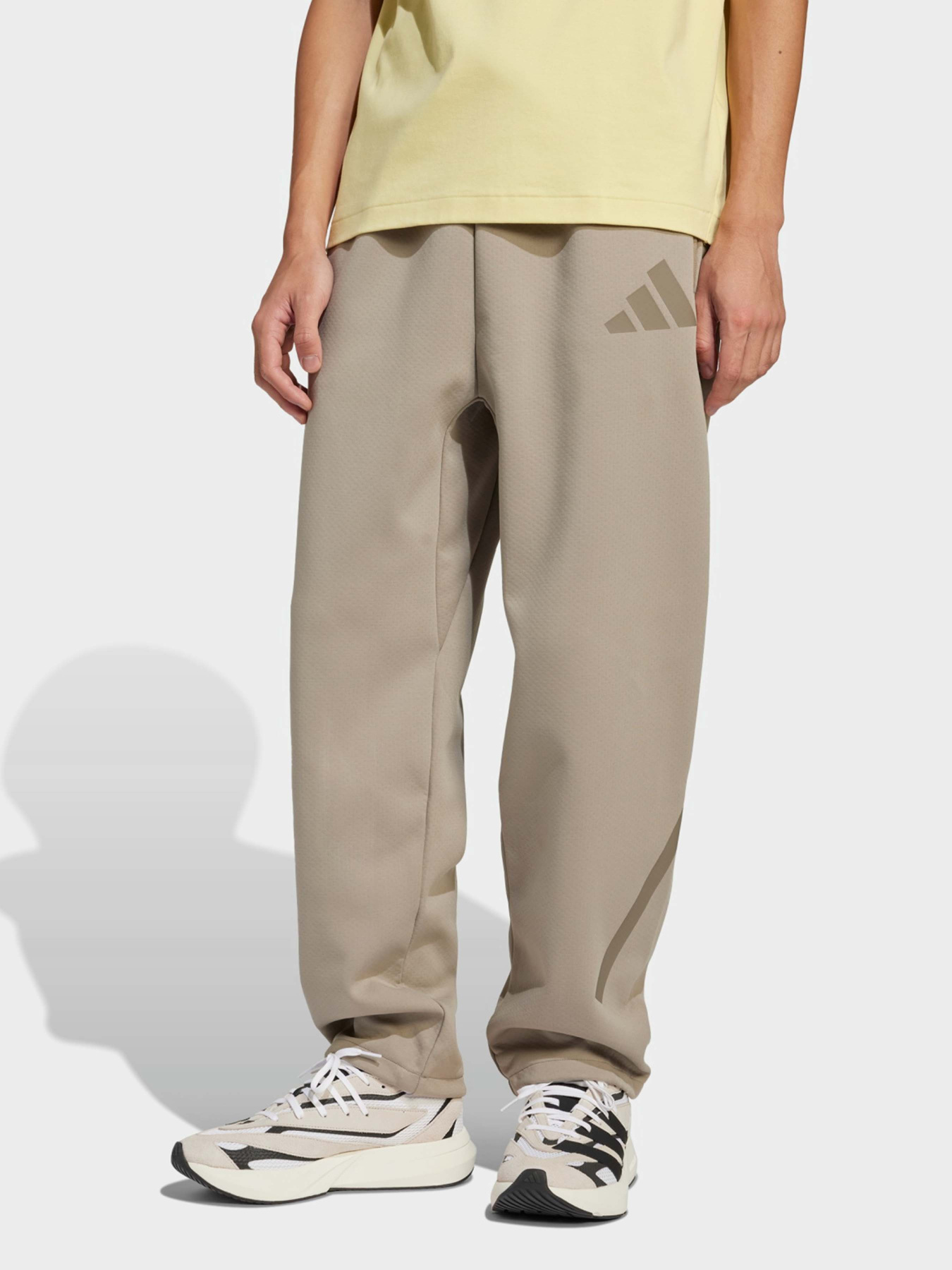 Брюки Adidas Z.N.E. OPEN-HEM SPORTSWEAR модель JC6716 Фото