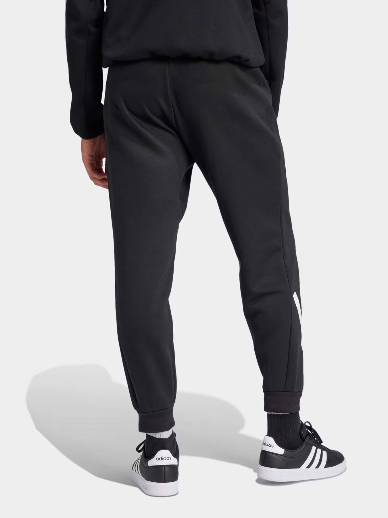 Брюки Adidas Z.N.E. SPORTSWEAR модель JD5983 Фото