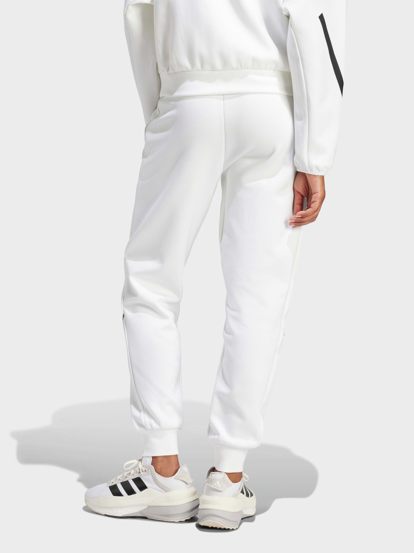 Брюки Adidas Z.N.E. SPORTSWEAR модель JE7843 Брюки Adidas Z.N.E. SPORTSWEAR модель JE7843 Фото