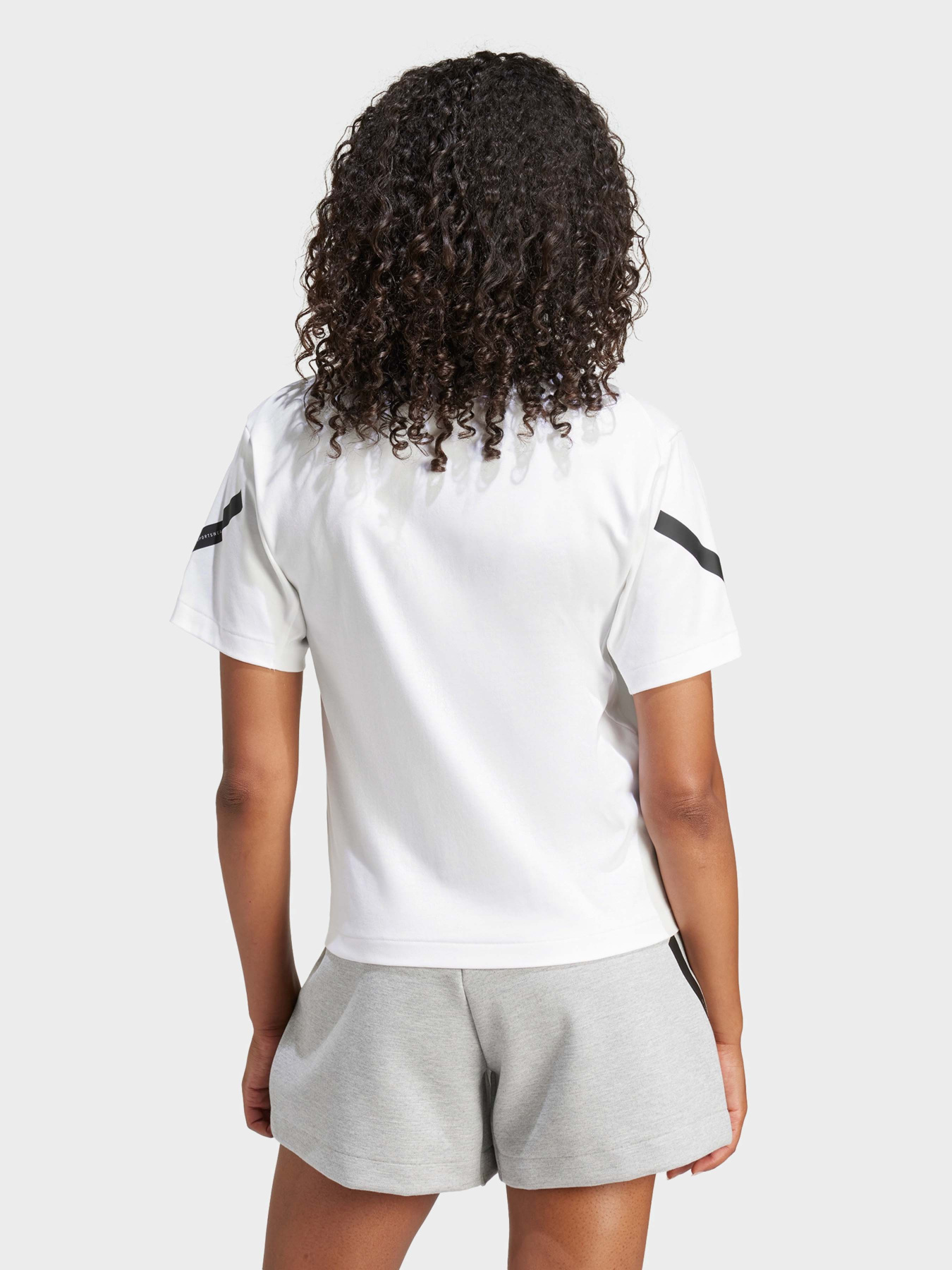 Футболки и поло Adidas Z.N.E. SPORTSWEAR модель JE7857 Футболки и поло Adidas Z.N.E. SPORTSWEAR модель JE7857 Фото