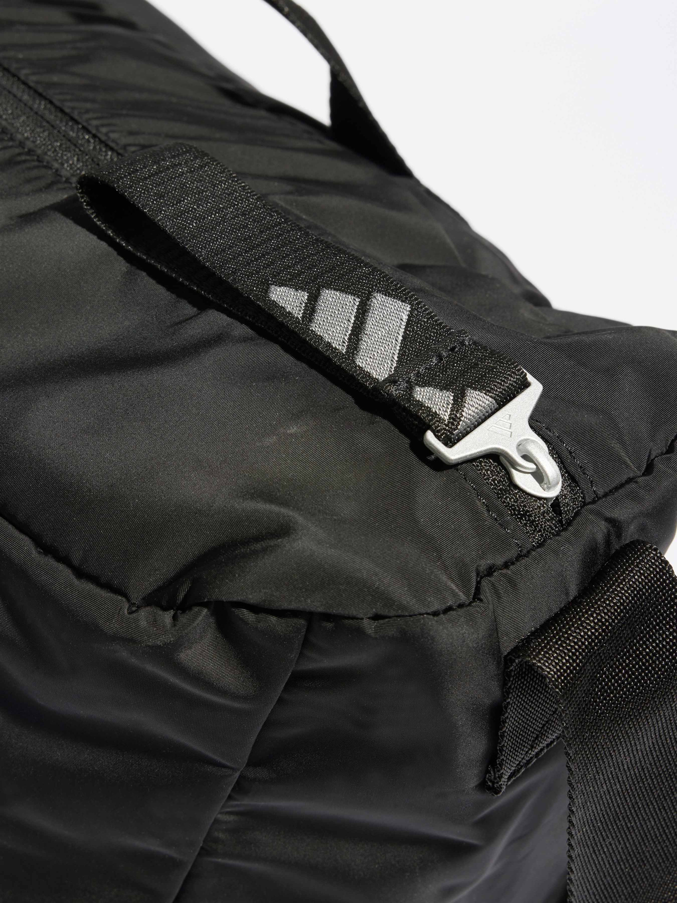 Сумки Adidas PERFORMANCE BAG модель JE3223 Фото