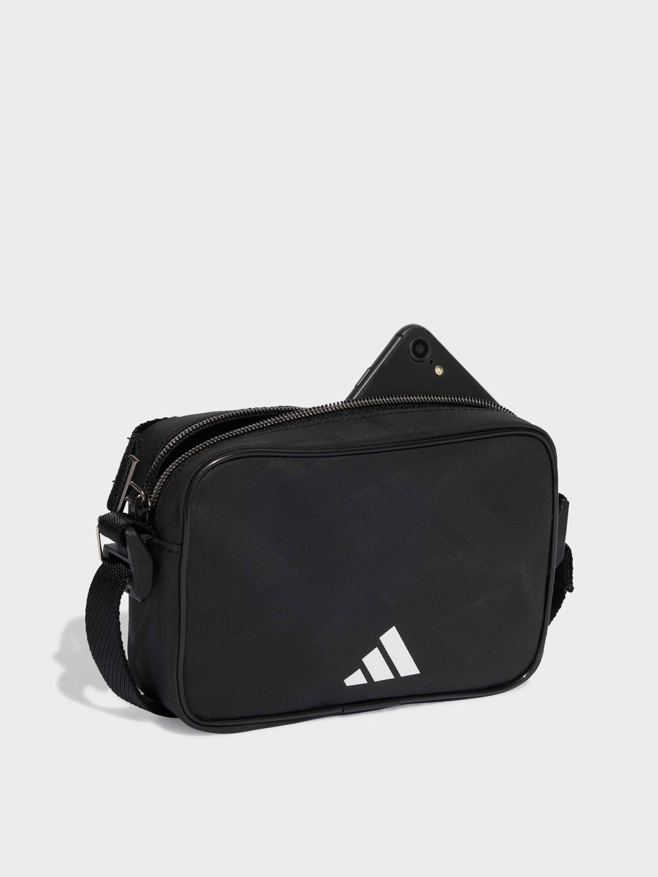 Сумки Adidas MONOGRAM ESSENTIALS SHOULDER P модель JM3720 Сумки Adidas MONOGRAM ESSENTIALS SHOULDER P модель JM3720 Фото