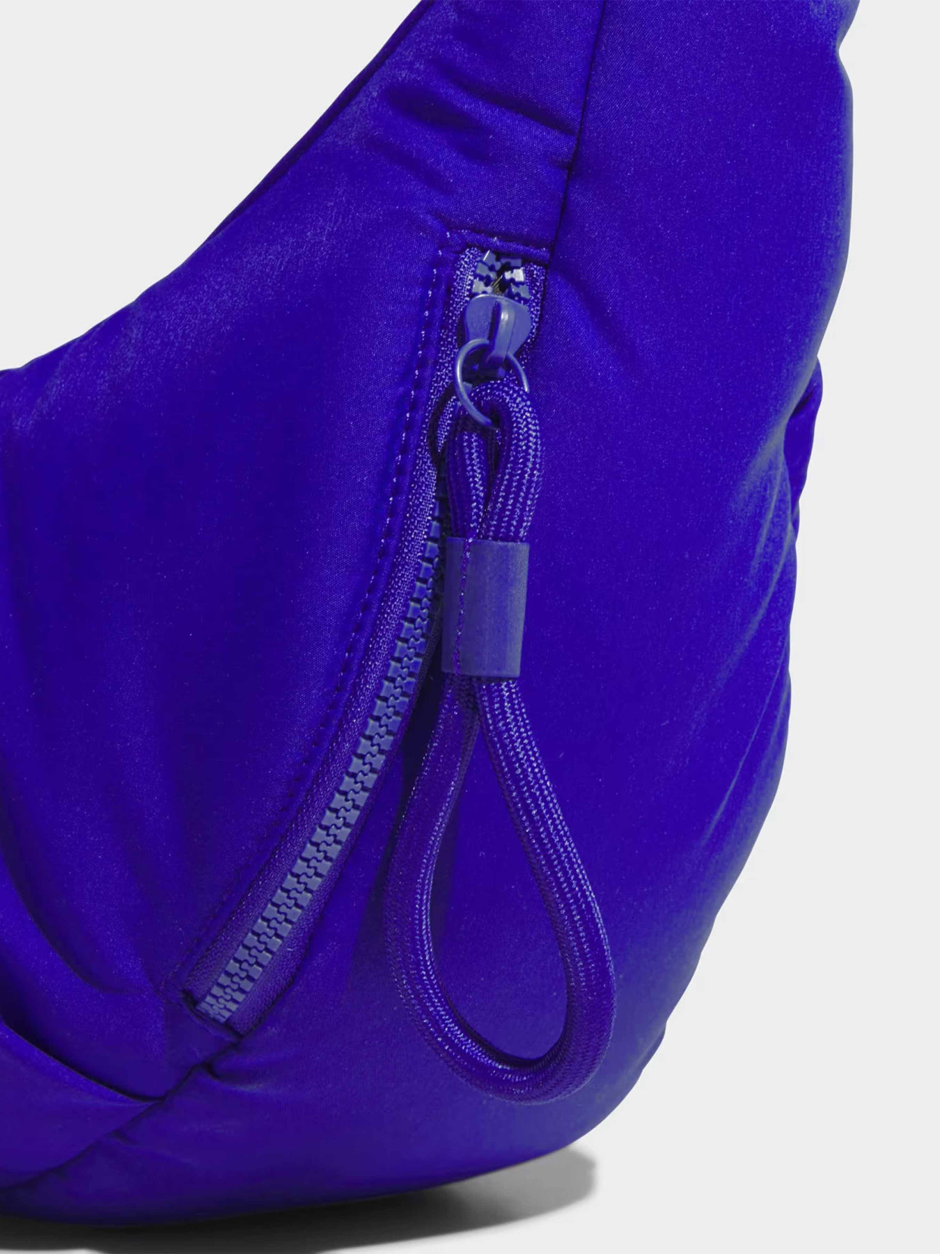 Сумки Adidas MUST HAVES PUFFY SHOULDER PERF модель JZ4419 Фото